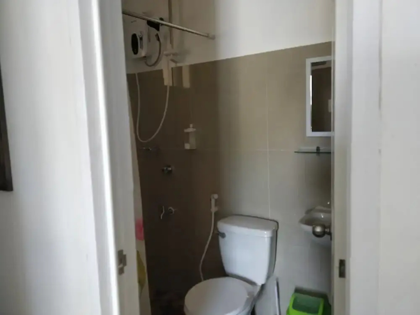 Spacious Private apartment at Laorenza Residences