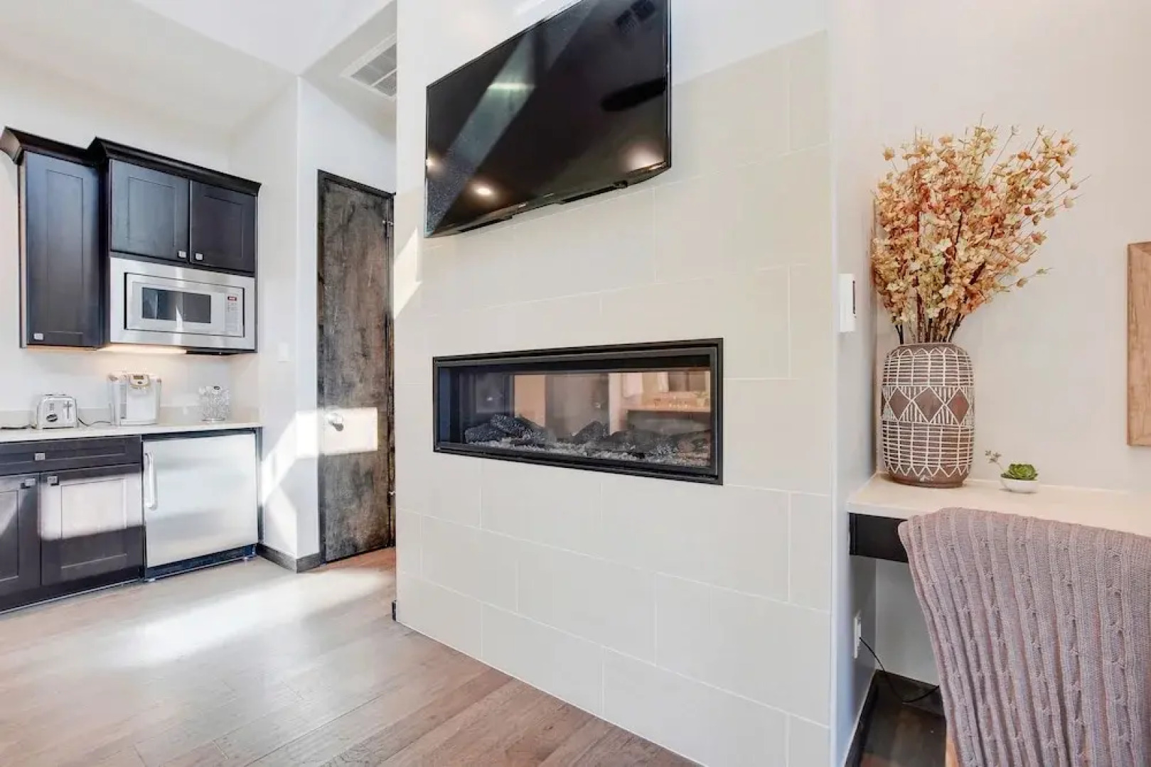 2113 Barbaro Way Cabin Unit 16