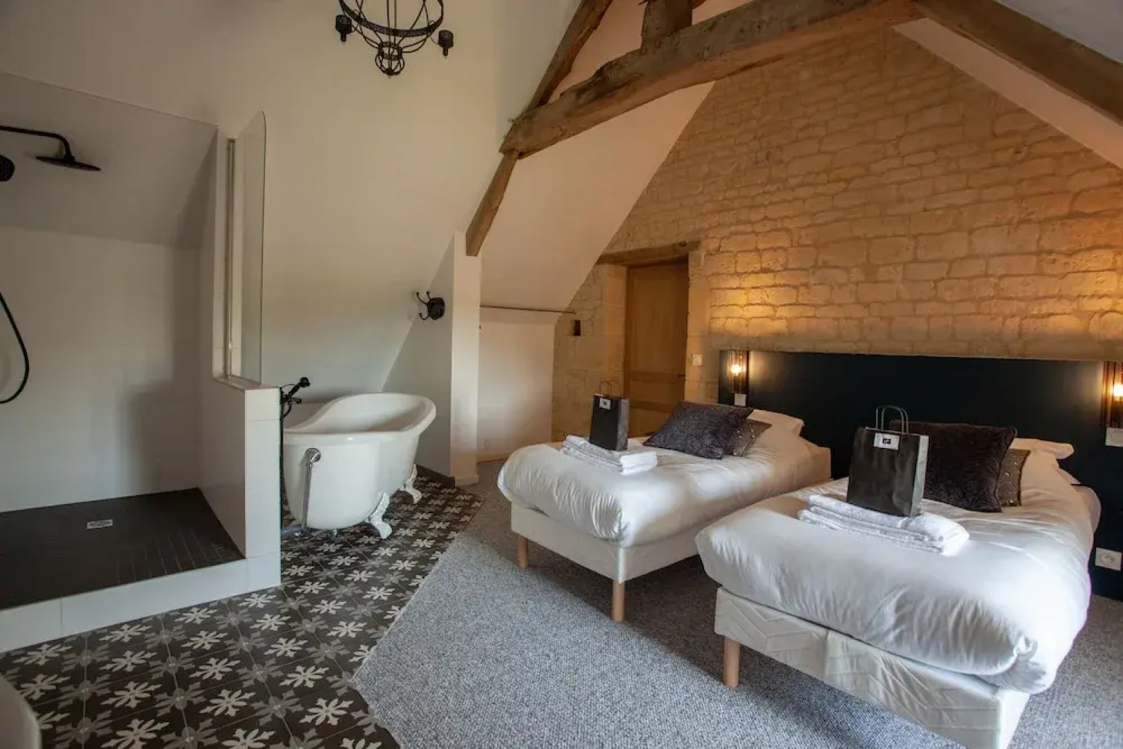 Domaine de la cour des lys Caen-Bayeux