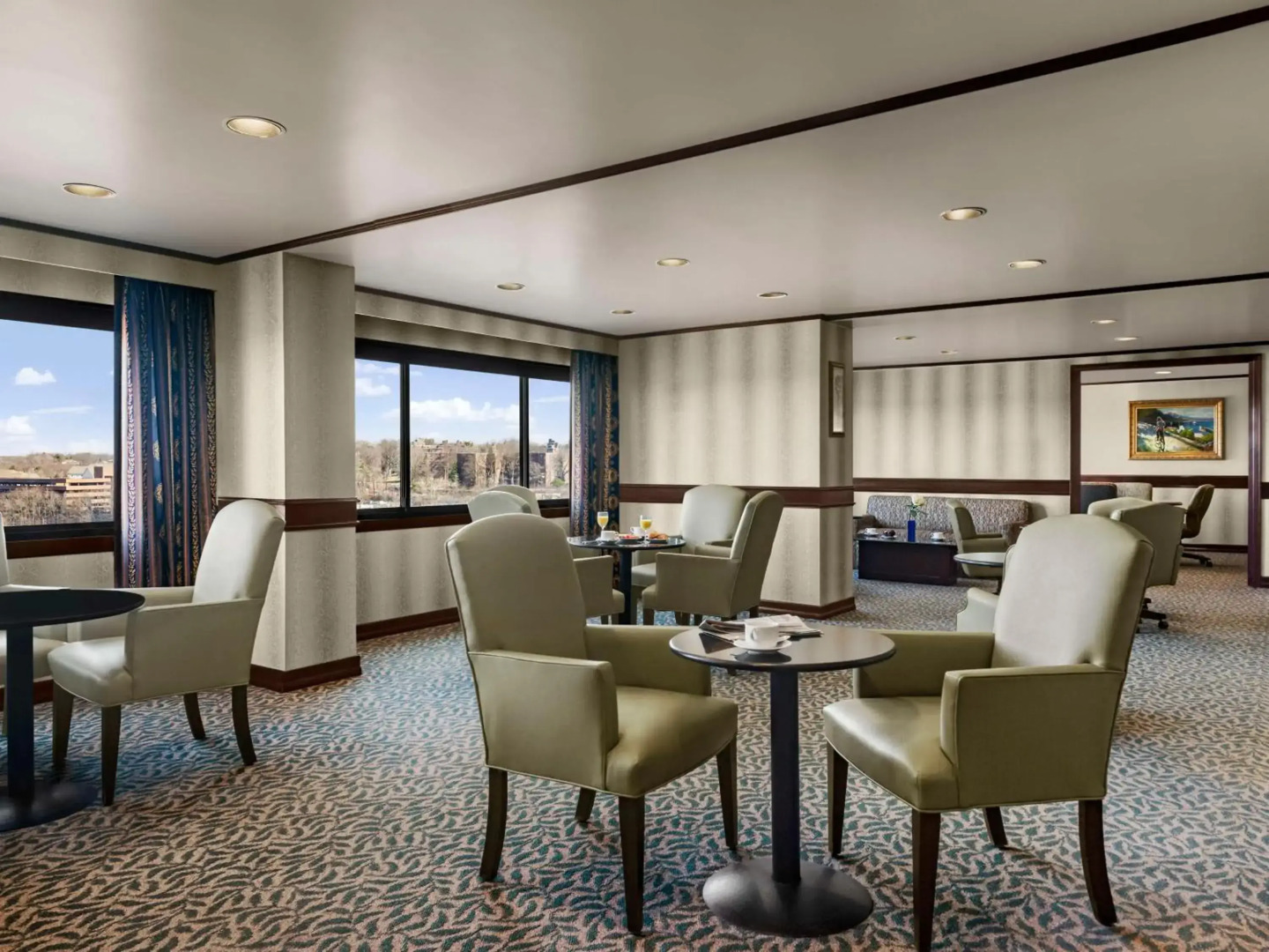 DoubleTree by Hilton Fort Lee - George Washington Bridge