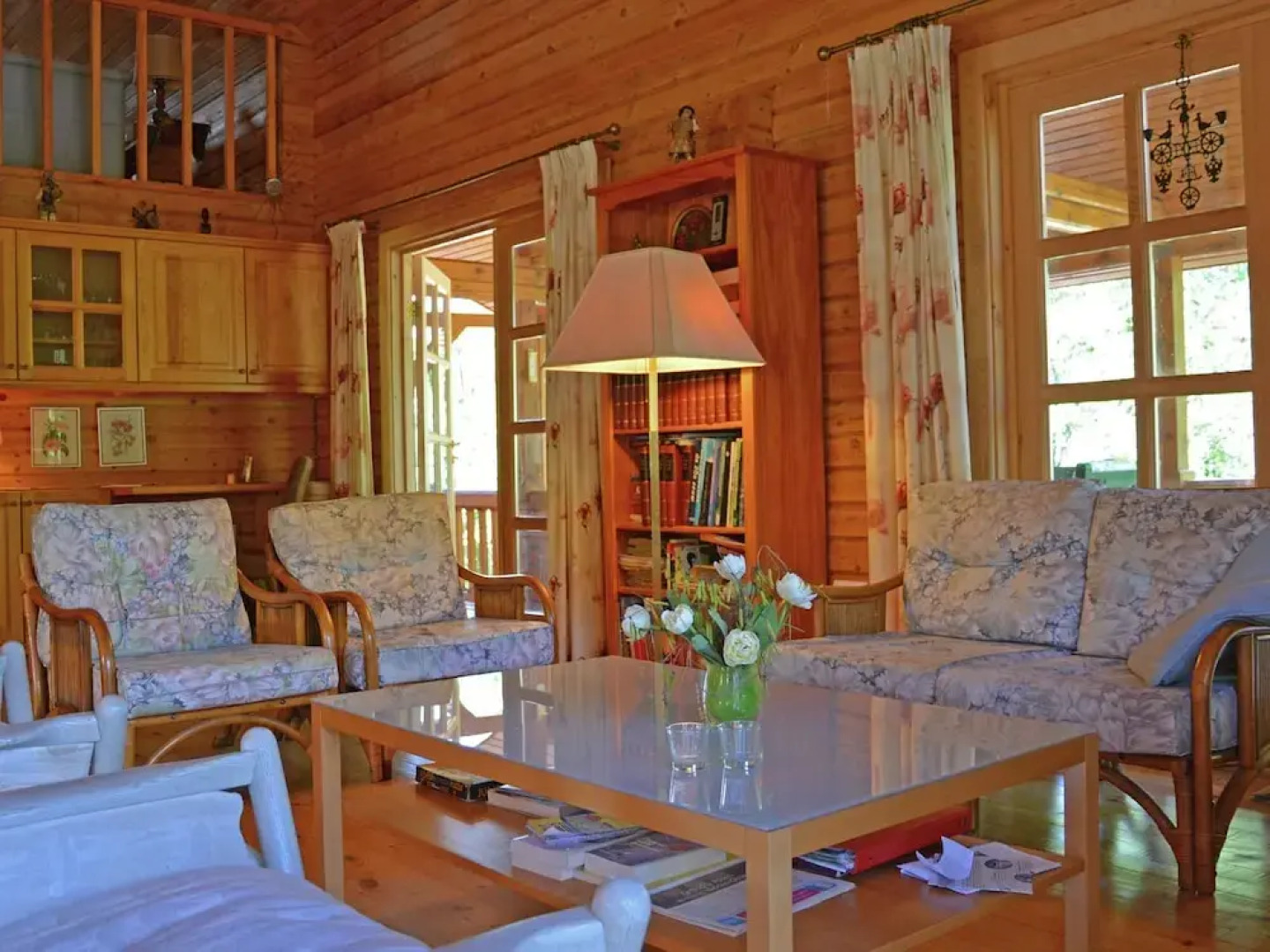 Chalet With Pool in Quiet Rural Setting, Near Regional Park in the Lot