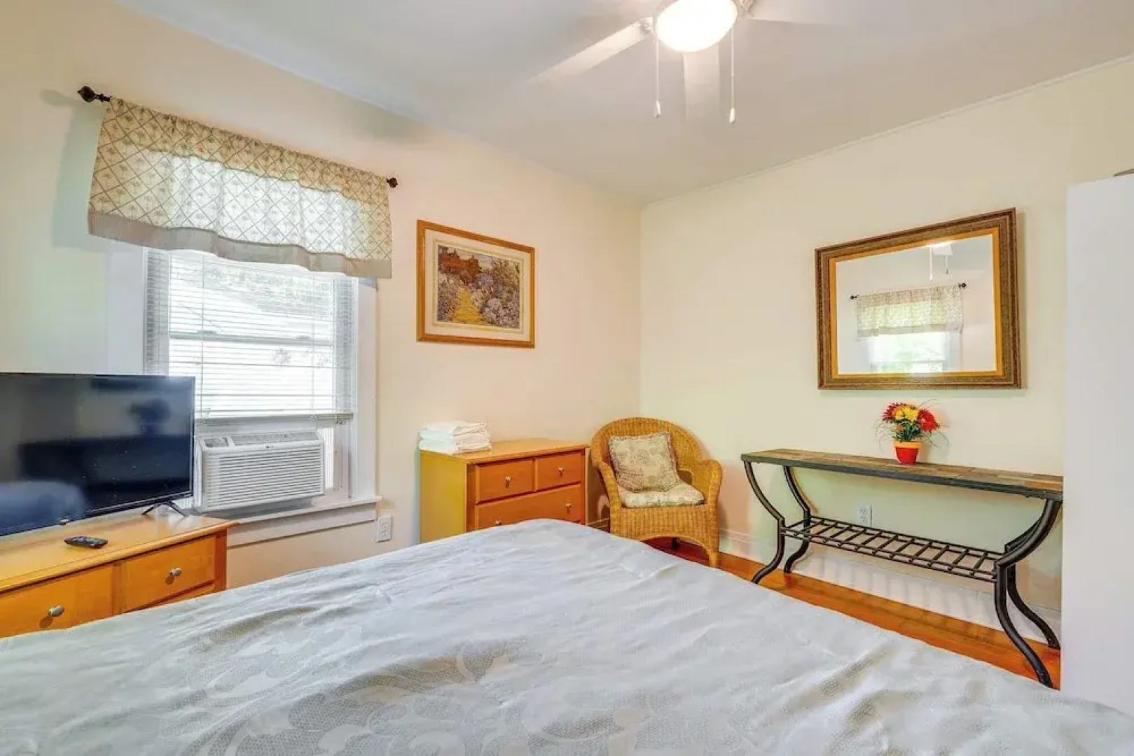 Como Cottage - Stay for 6!