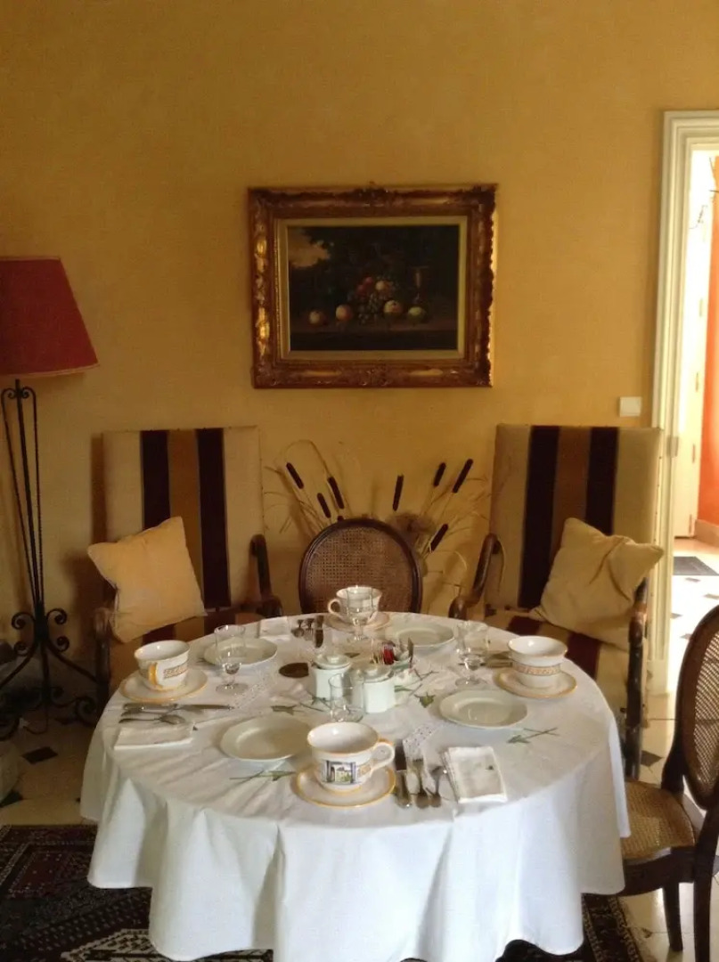 Logis de Guitres - Chambres dHotes