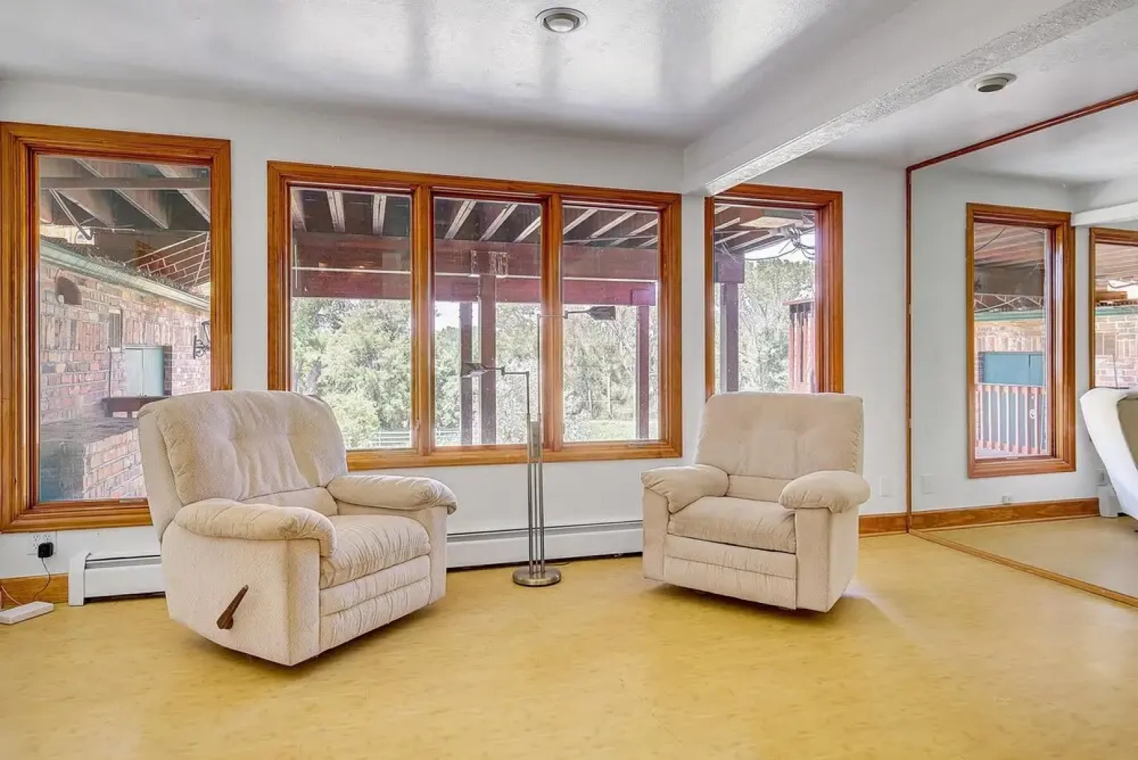 Stunning One of a Kind Tropical Zen Paradise!