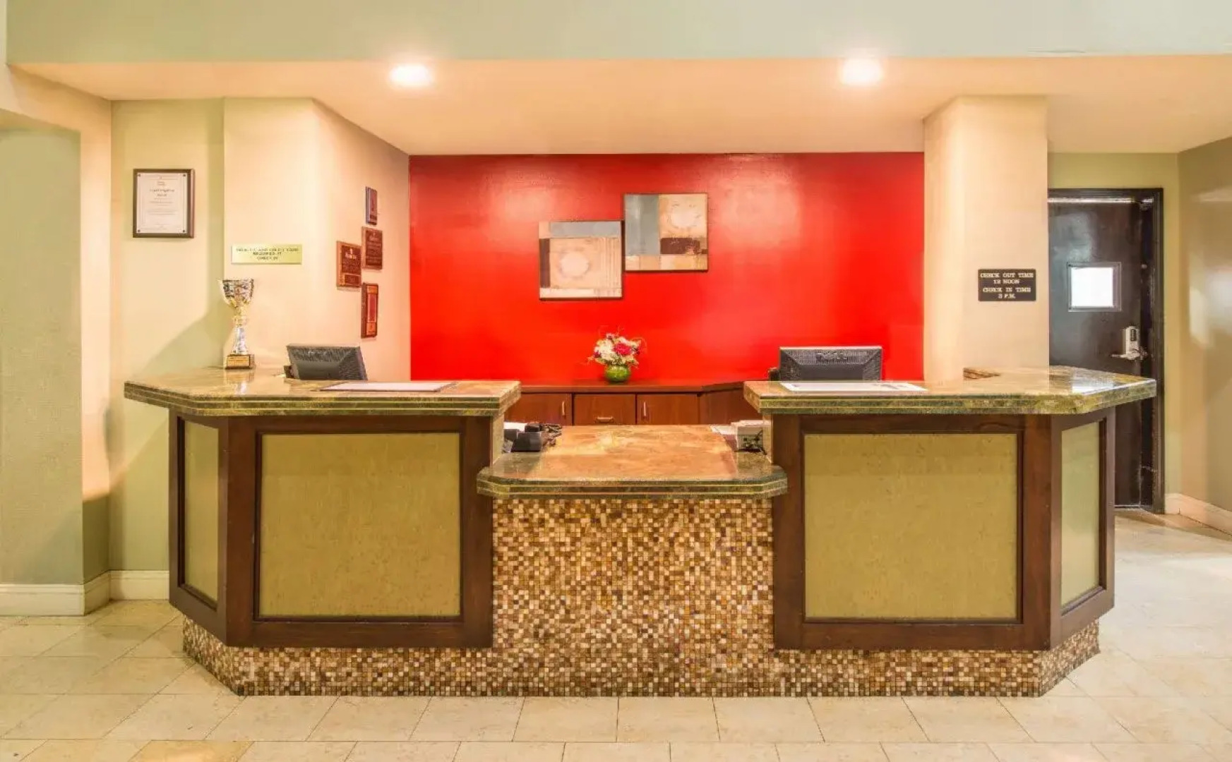 Ramada by Wyndham West Sacramento Hotel and Suites