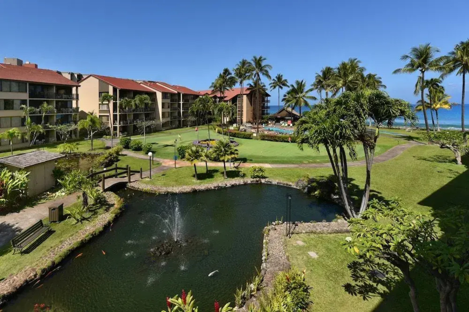 Papakea G301 by RedAwning