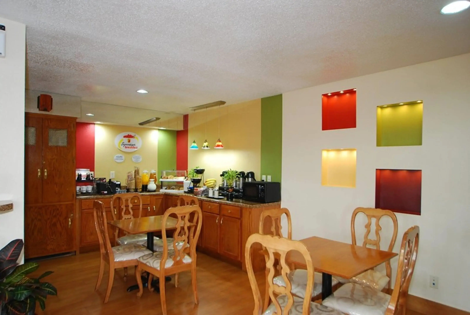 Super 8 by Wyndham Anderson/Clemson Area