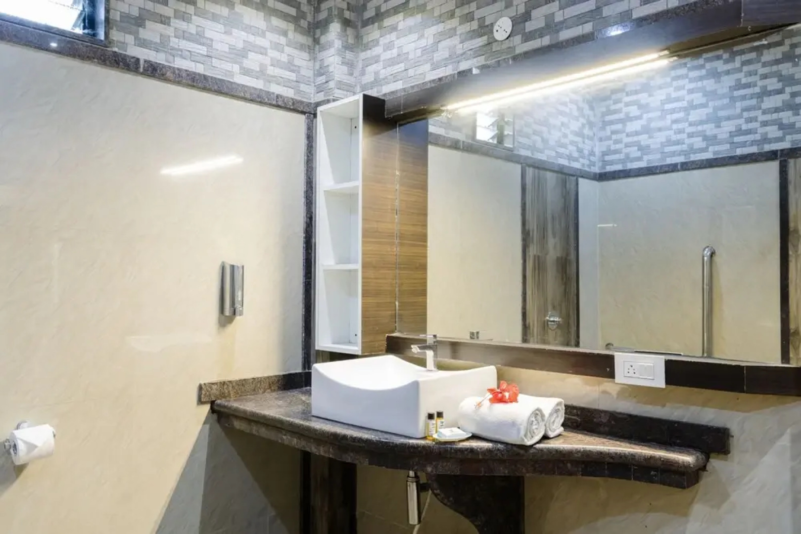 Tadoba Wildlife Resort