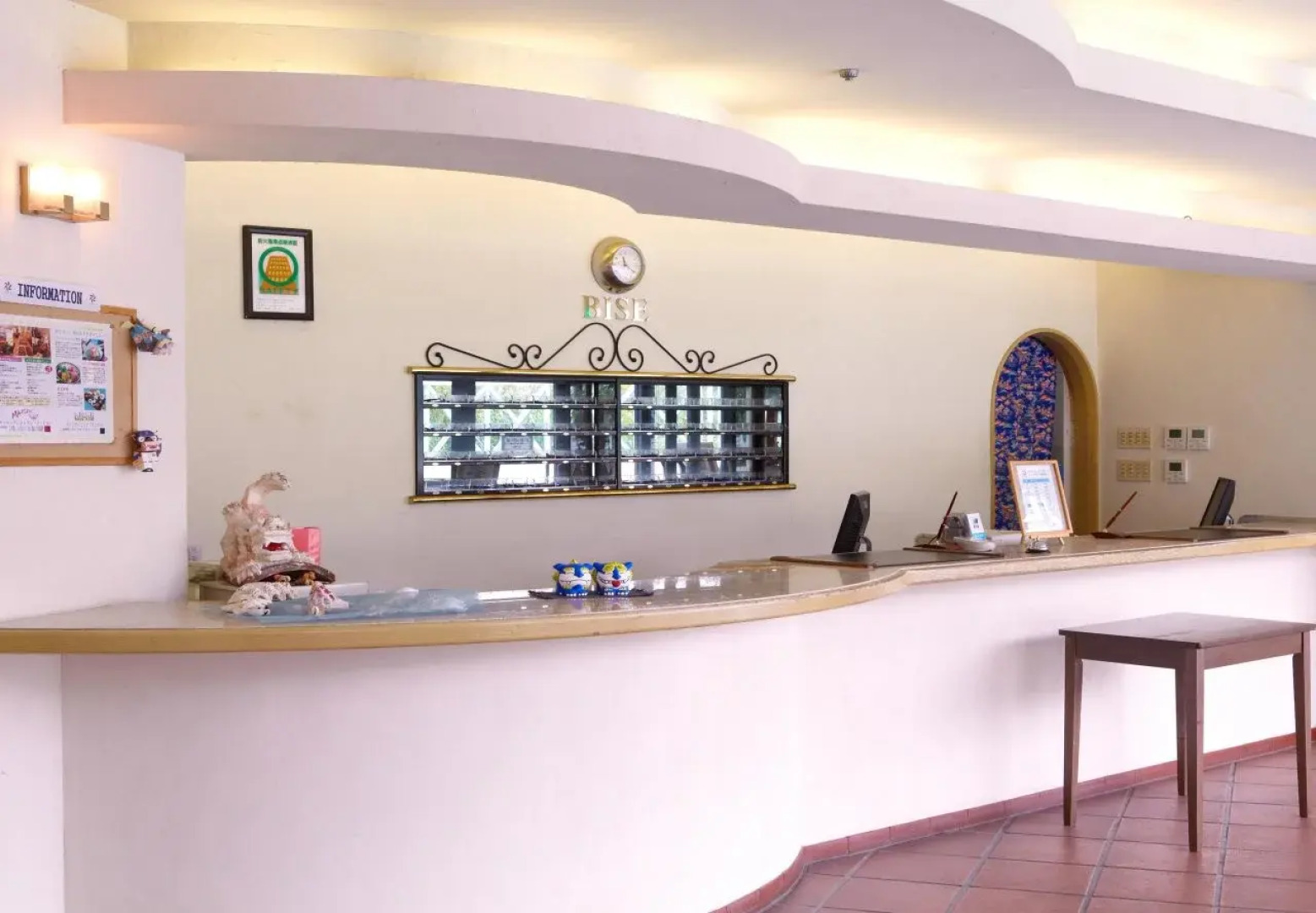 Hotel Yugaf Inn Bise