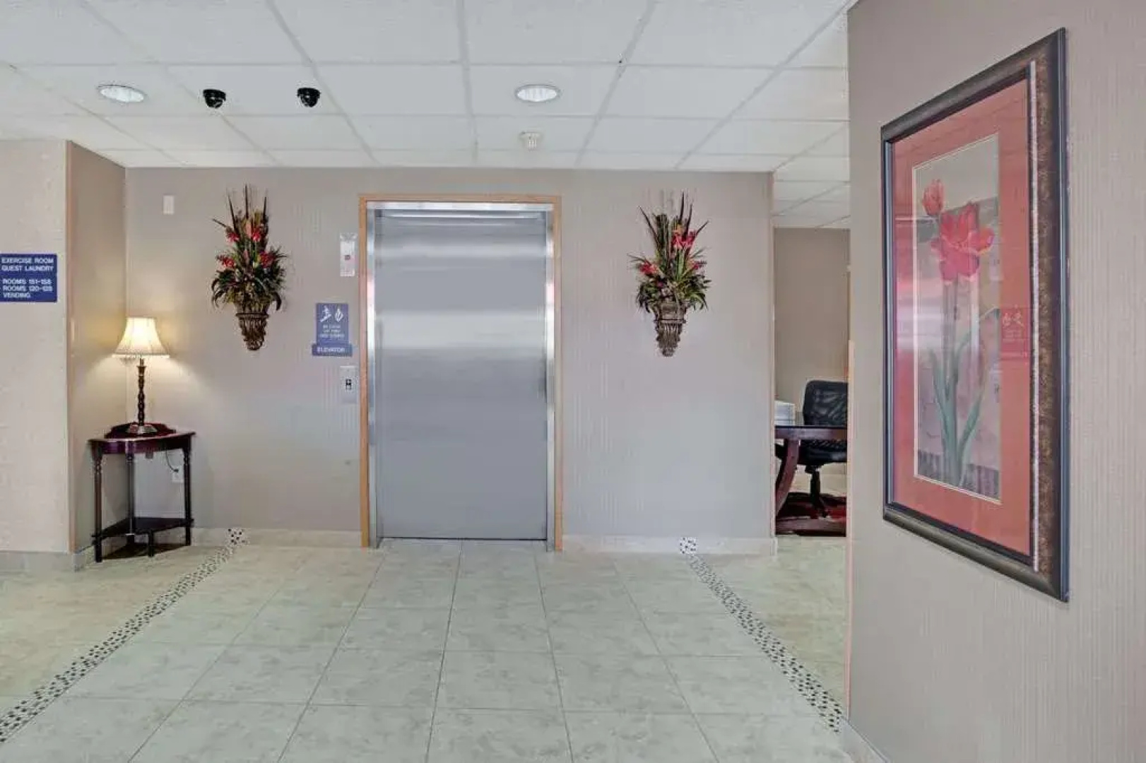 Microtel Inn & Suites By Wyndham Charleston Wv