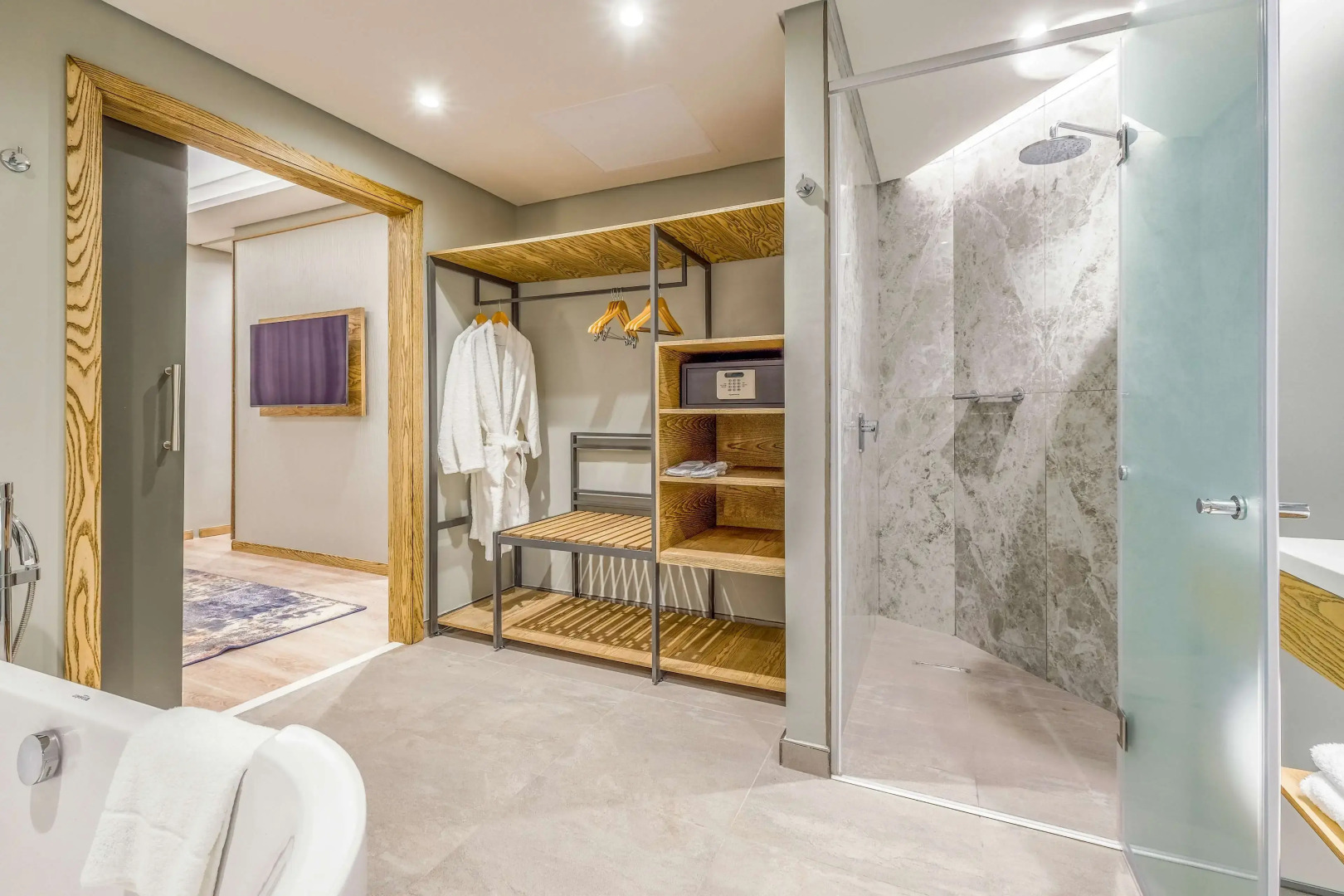 Radisson Hotel and Convention Centre OR Tambo Airport