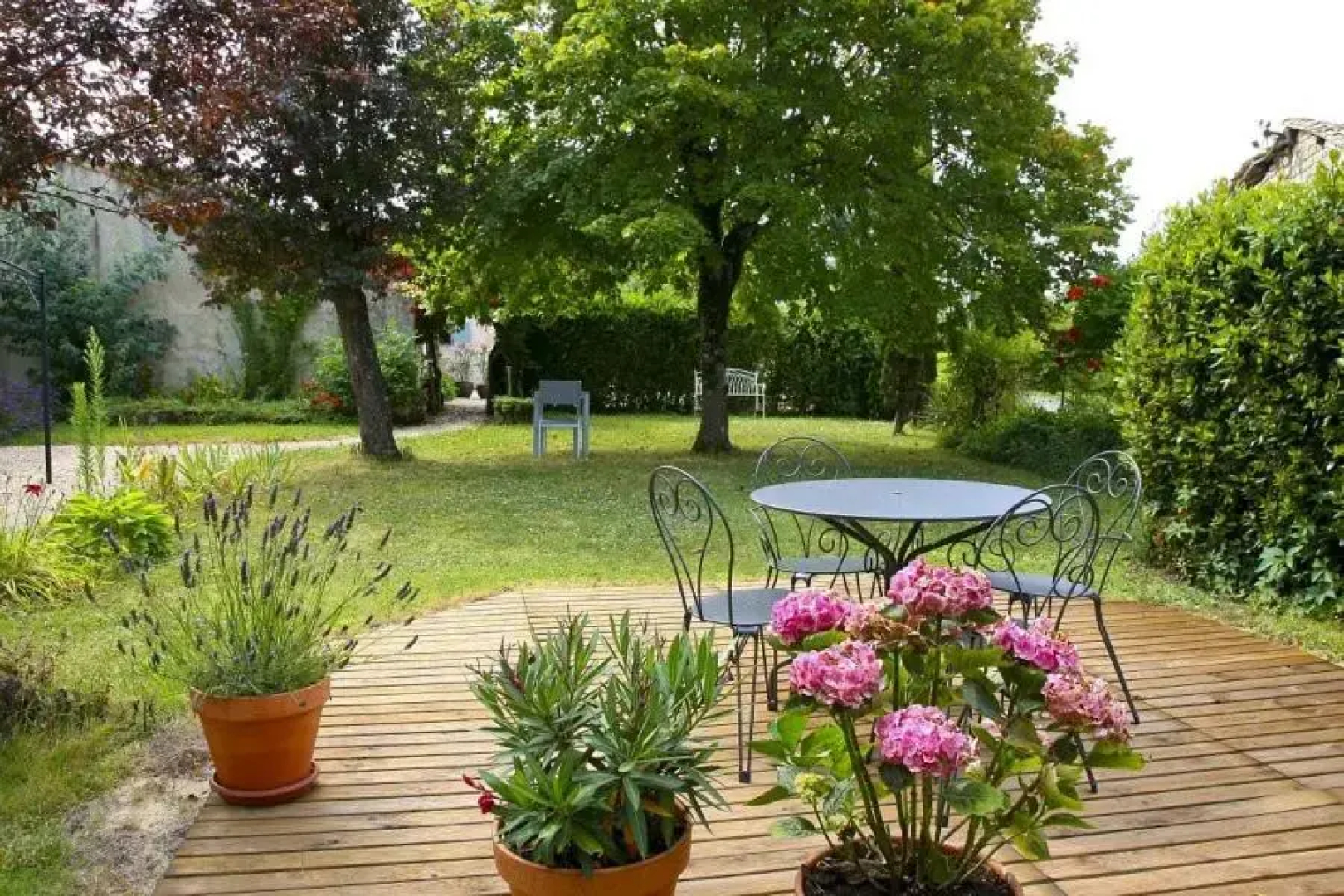 Gite Guillot - hameau calme 8km de Jonzac