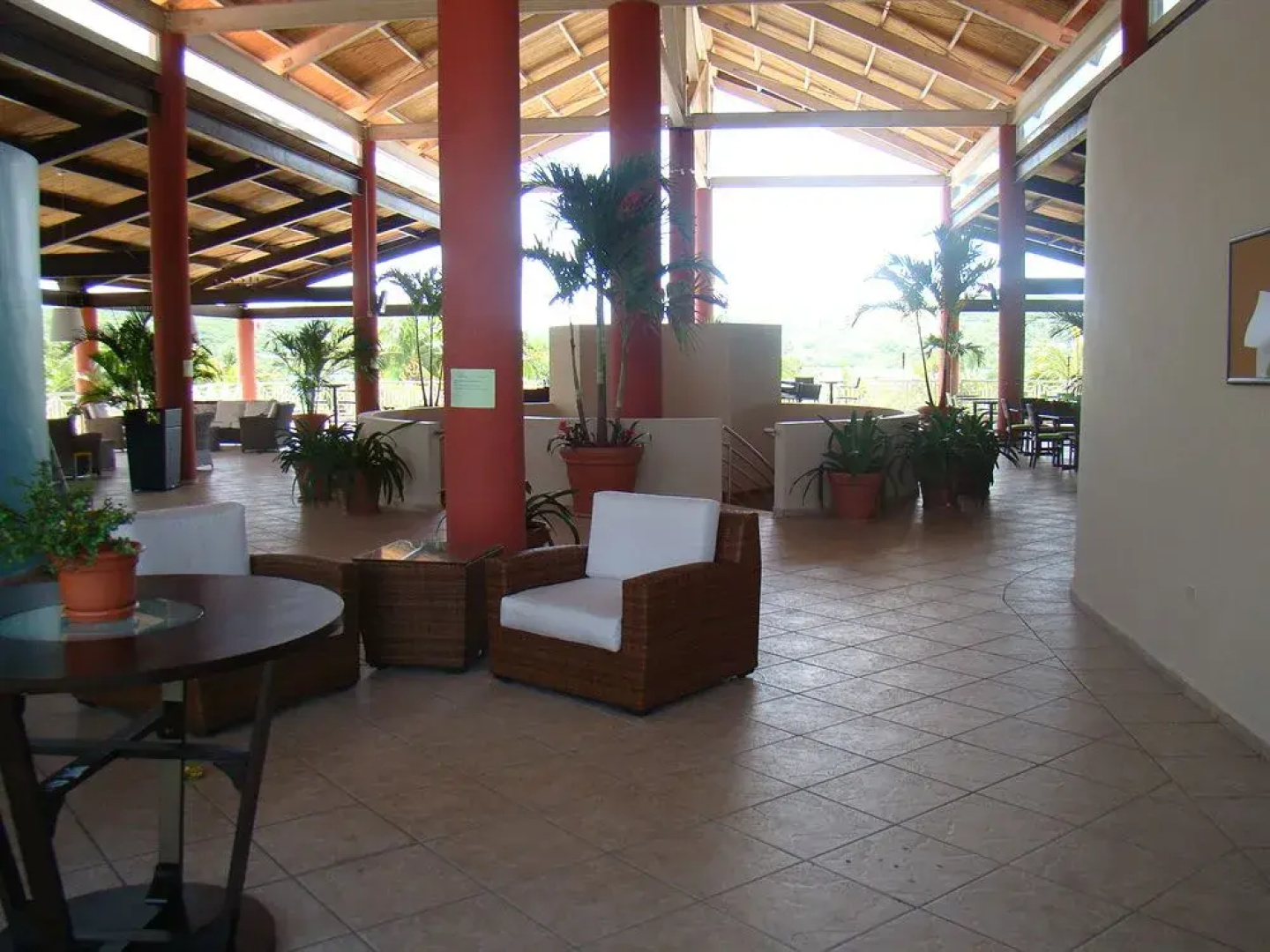Sea Breeze Hotel