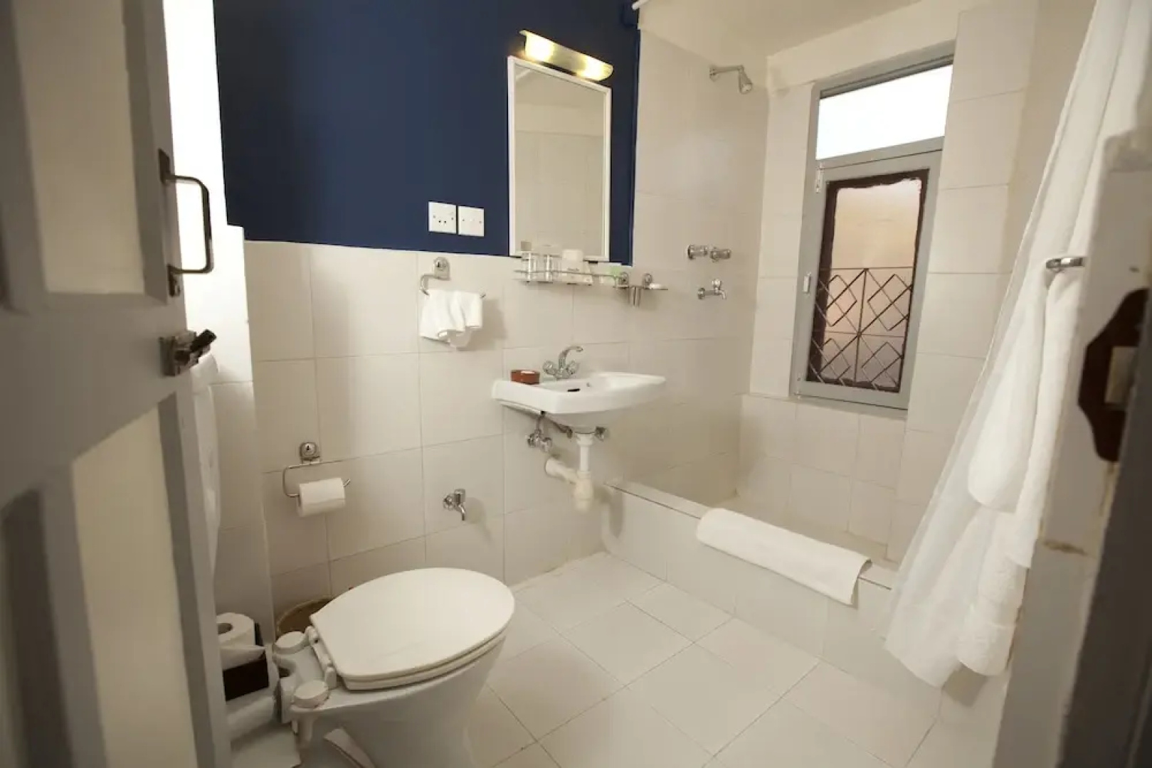 Shambaling Boutique Hotel
