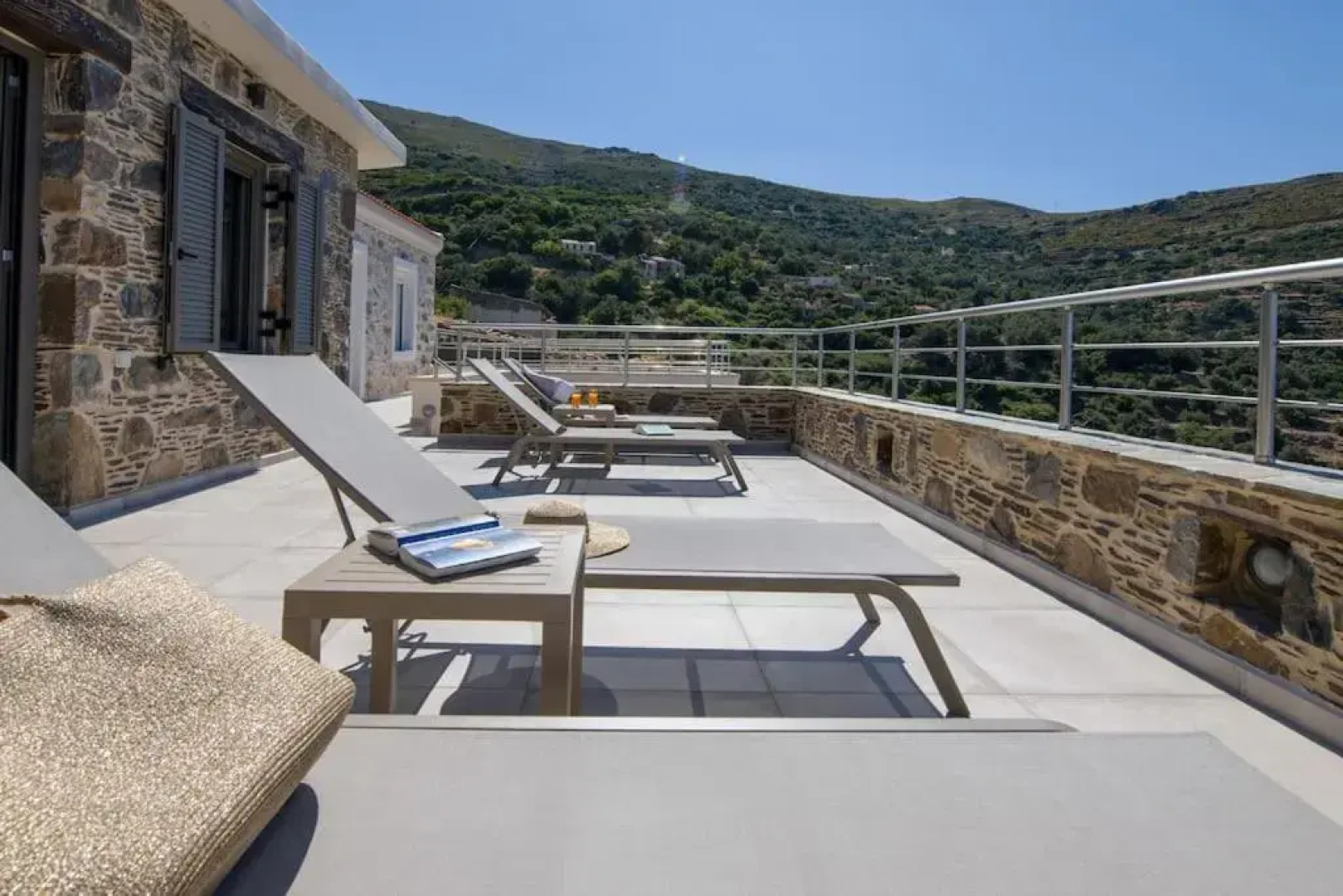 Vigla Apartments No.3