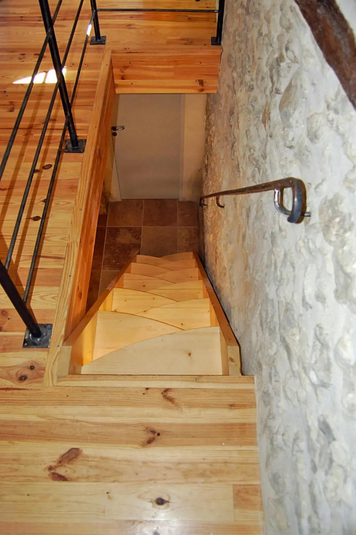 Lovely Stone House Withe Private Terrace, Le Pègue