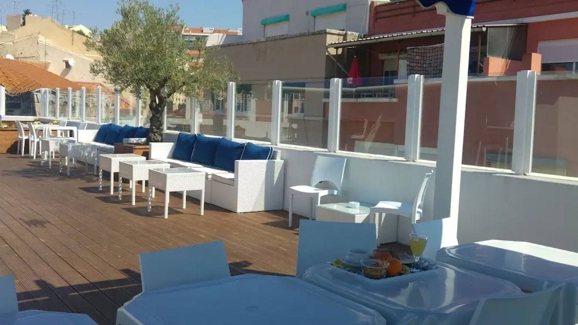 Lisbon Terrace Suites Apartment for Large Groups with Amazing Terrace