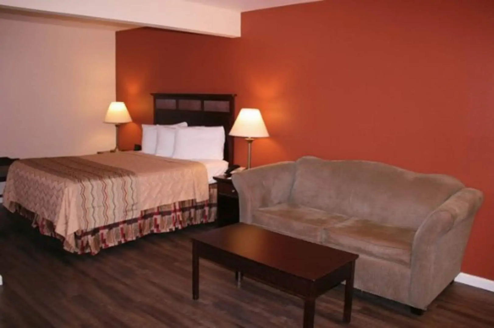 Valley Oaks Inn Woodland