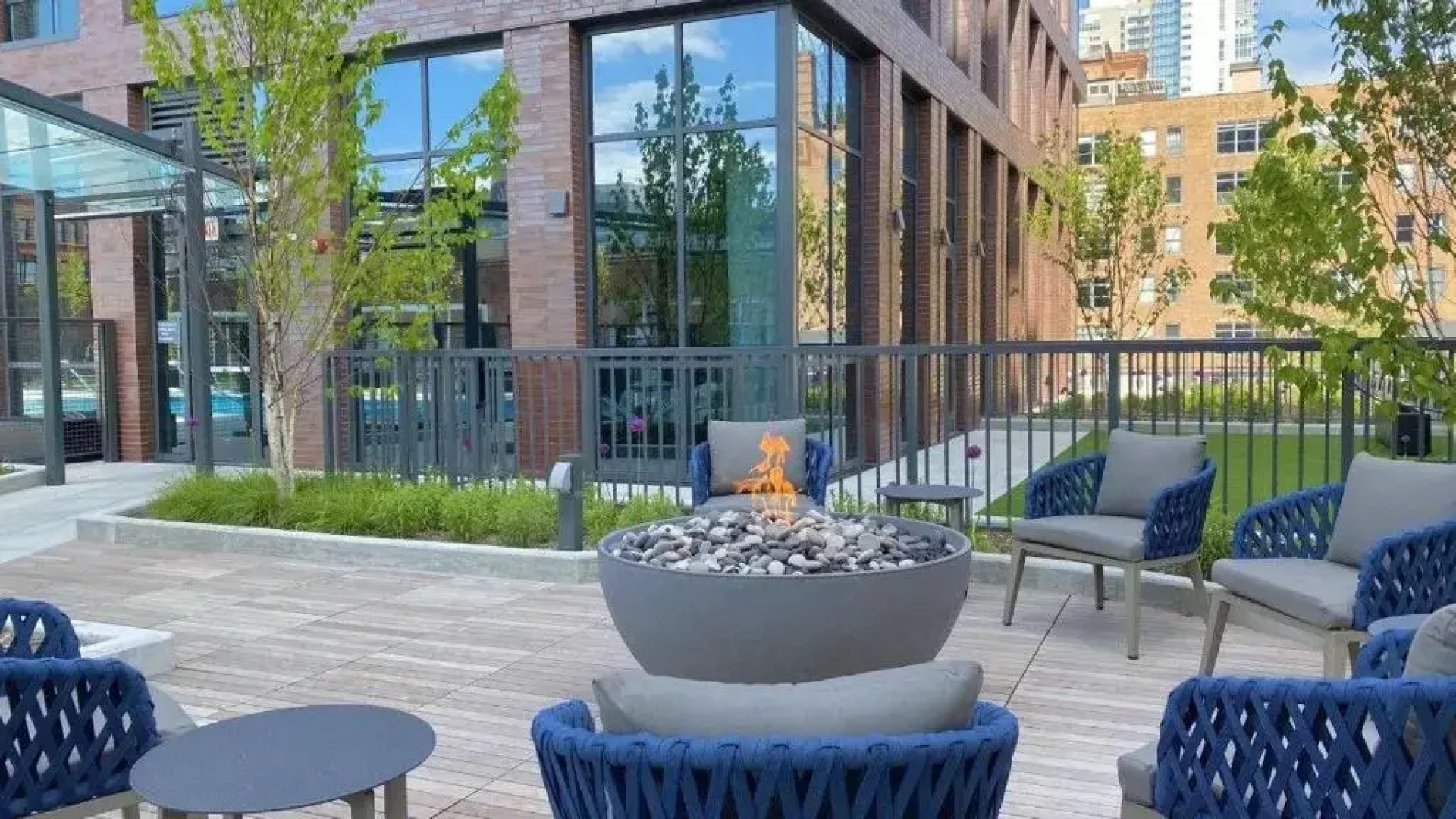 3BR Elegant Glass Penthouse Pool With Deck & Gym