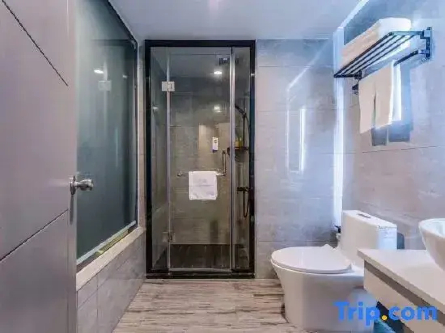 Jing'an International Hotel