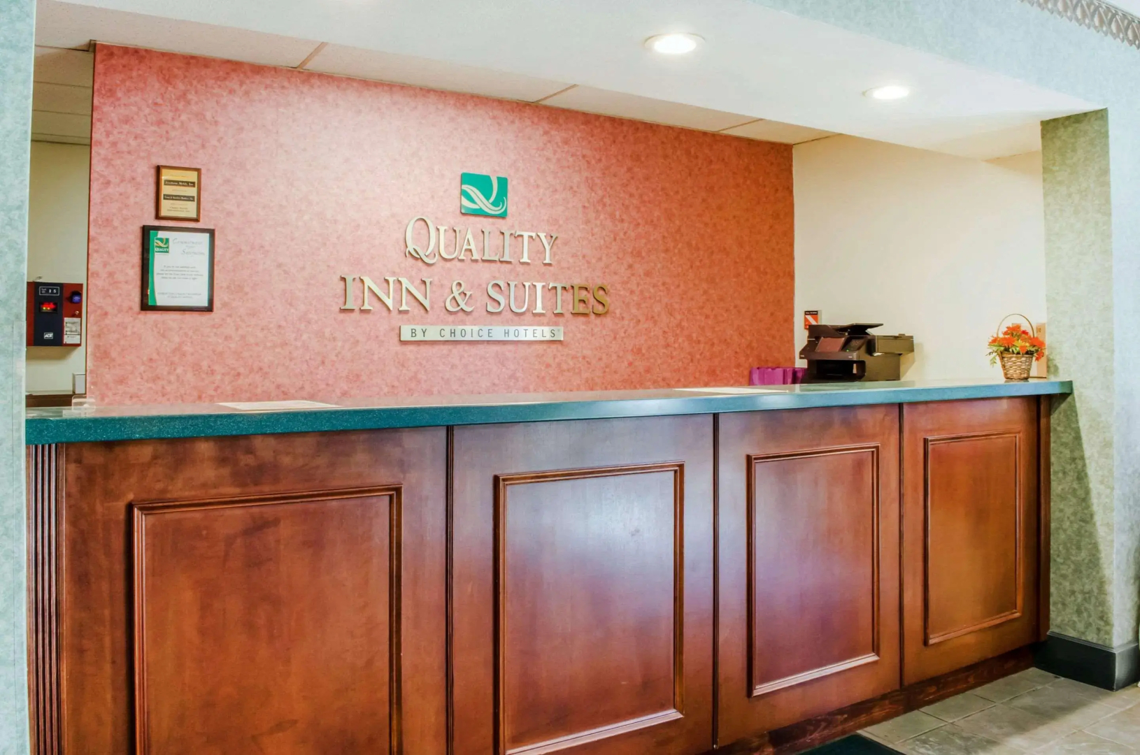 Quality Inn & Suites Burnham