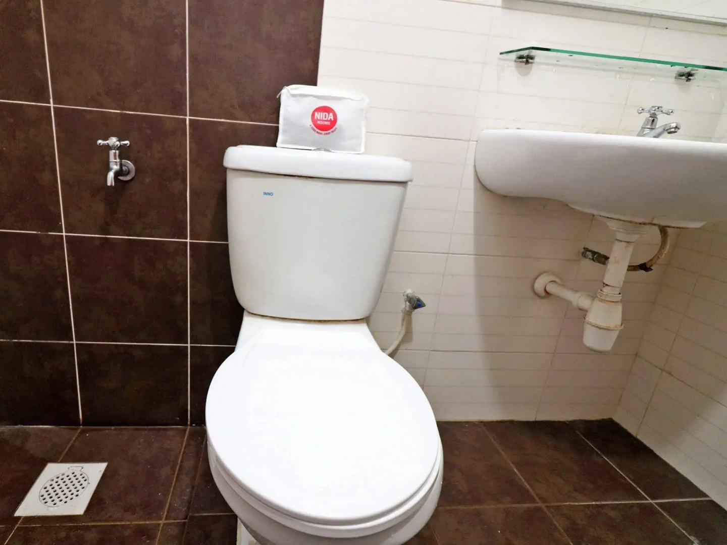 OYO 89995 Glex Hotel Pandan City
