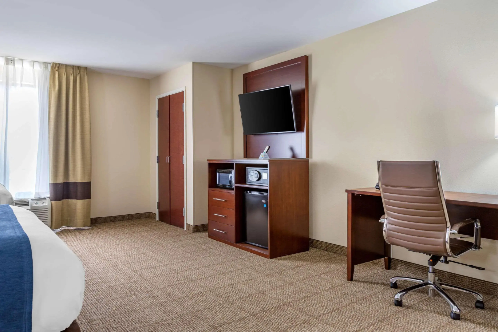 Comfort Suites Savannah Gateway I-95