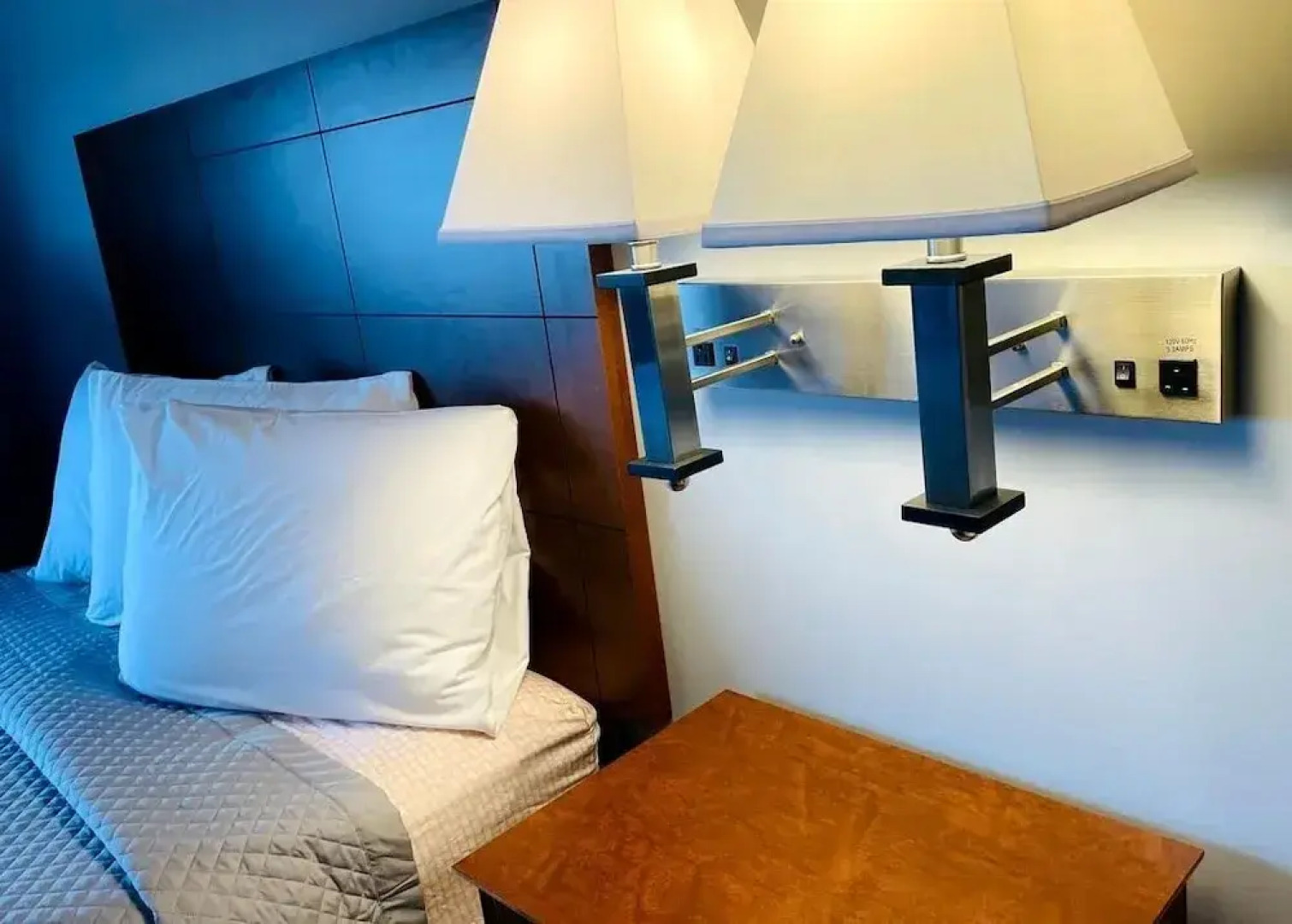 Commodore Perry Inn and Suites