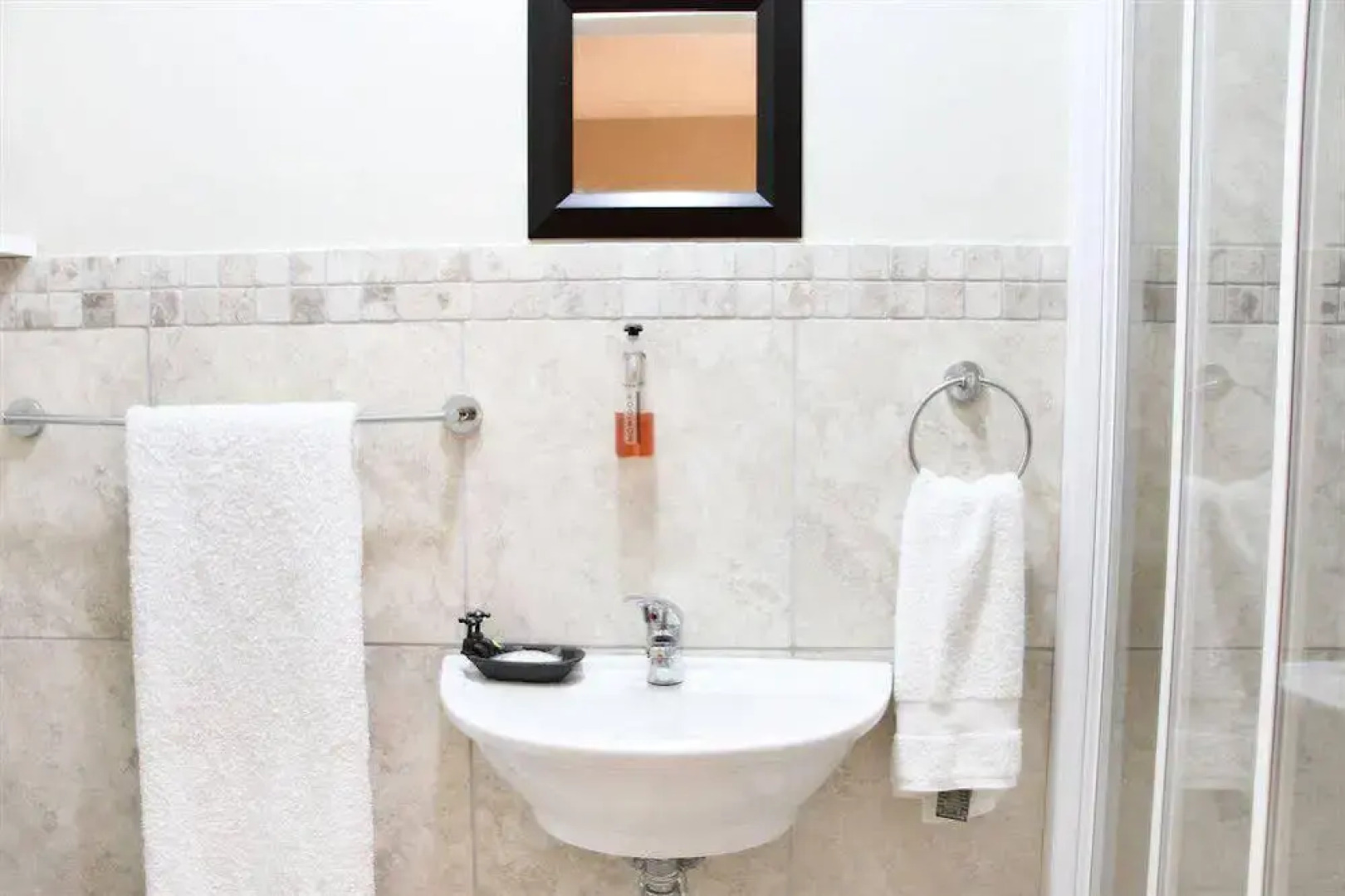 Kelvin Grove Guest House