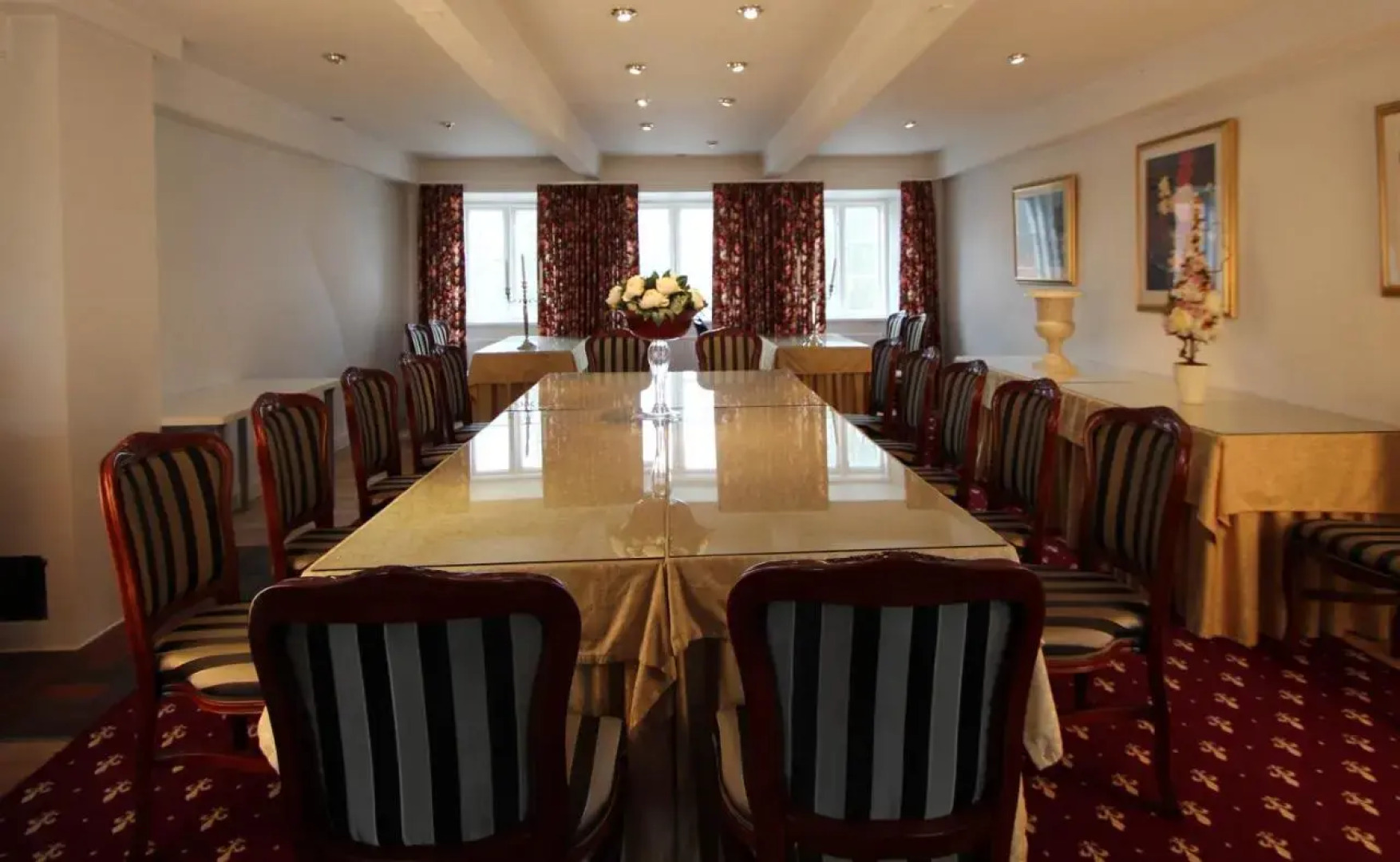 Store Restrup Slotshotel