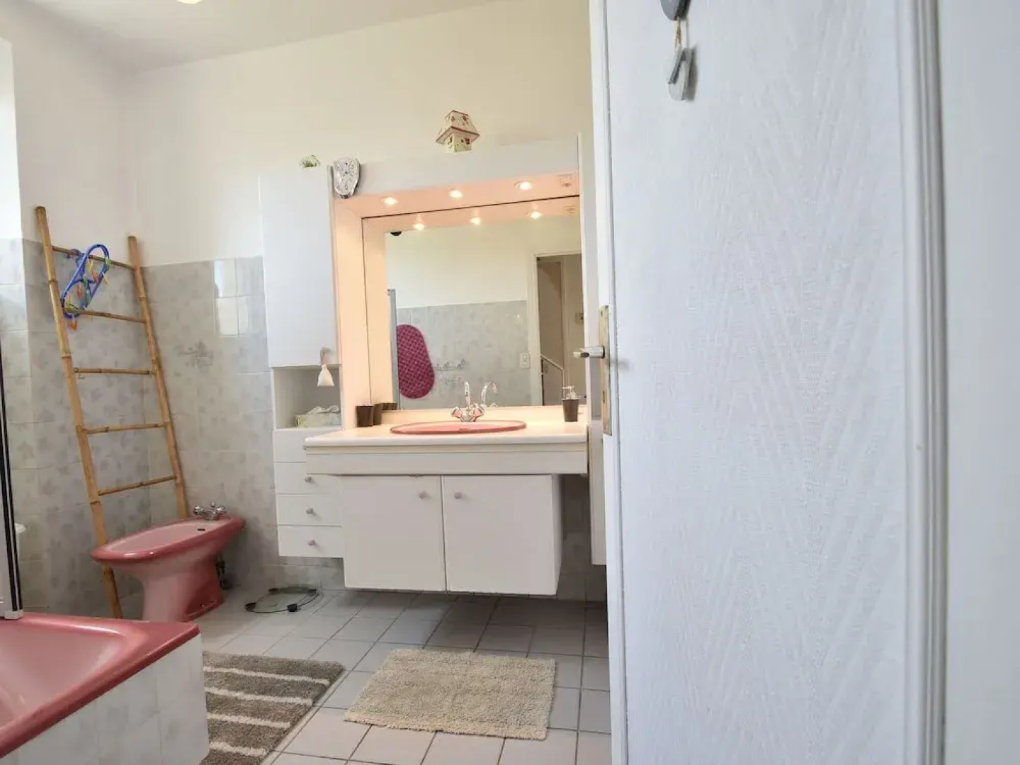 Modern Holiday Home in Clohars-carnoët With Beach Near