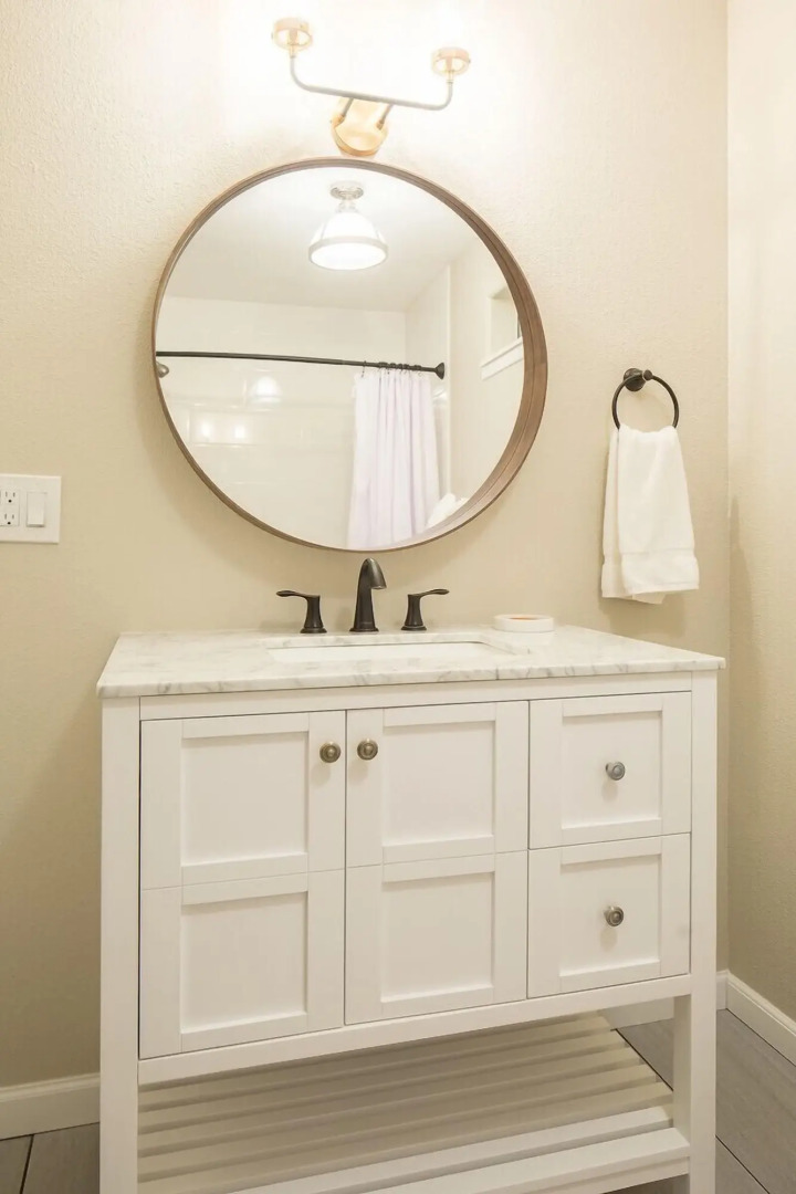 Cottages on River Road