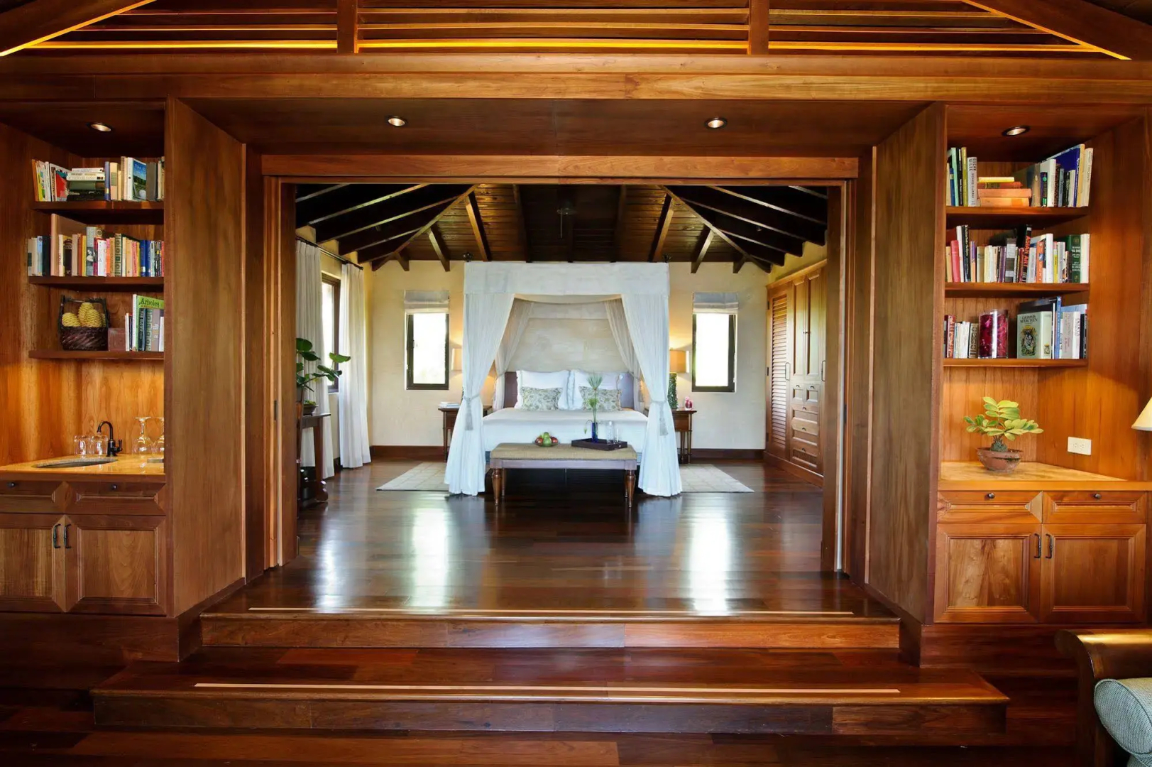 Royal Isabela