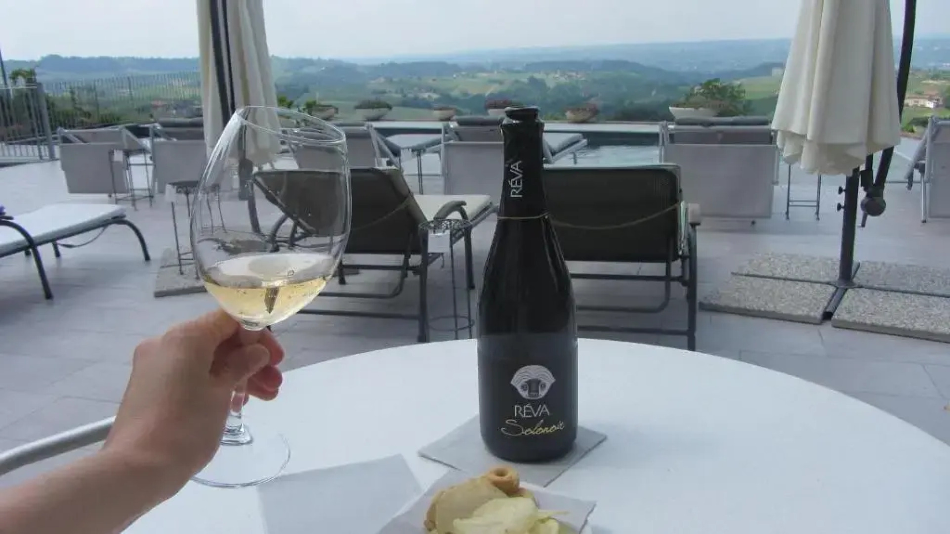 Réva Residences & Pool