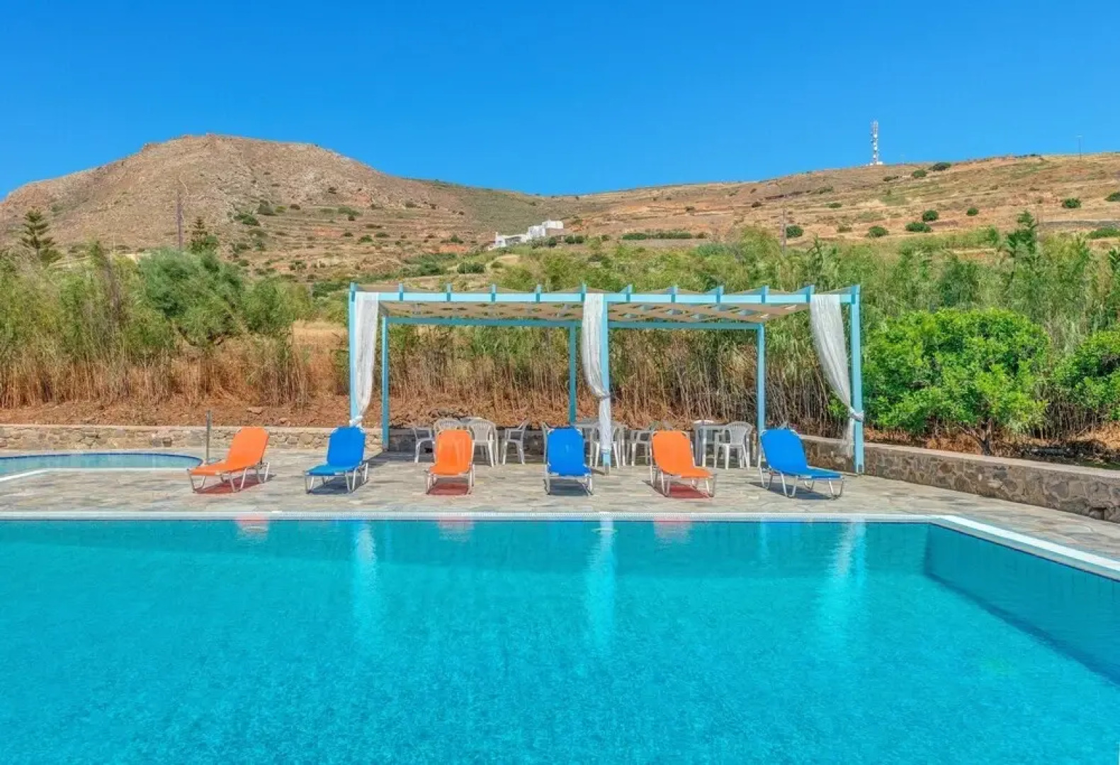 Smaragdi Hotel Apartments