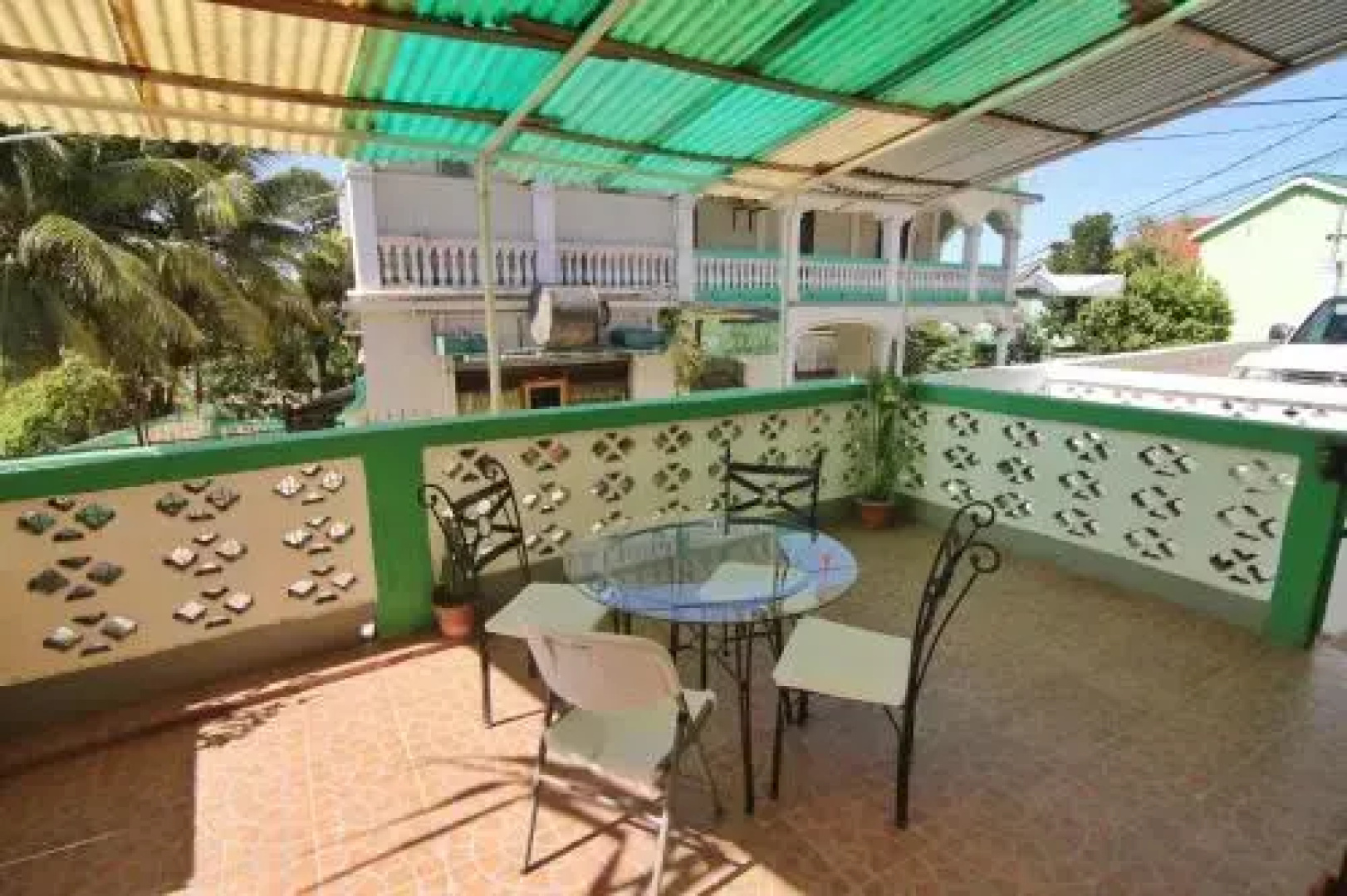 Rainforest Haven Inn
