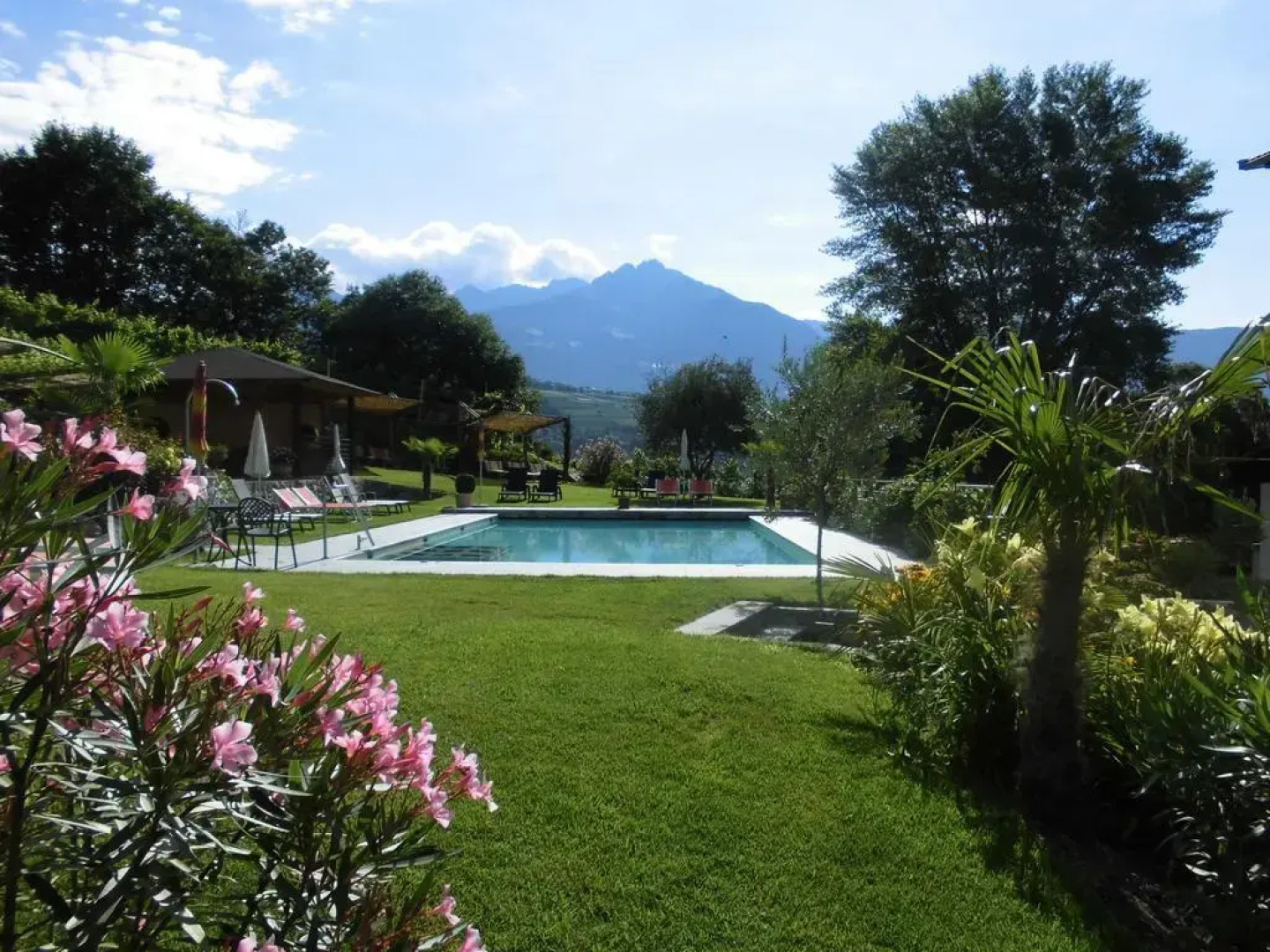 Alagundis Apartment Residence