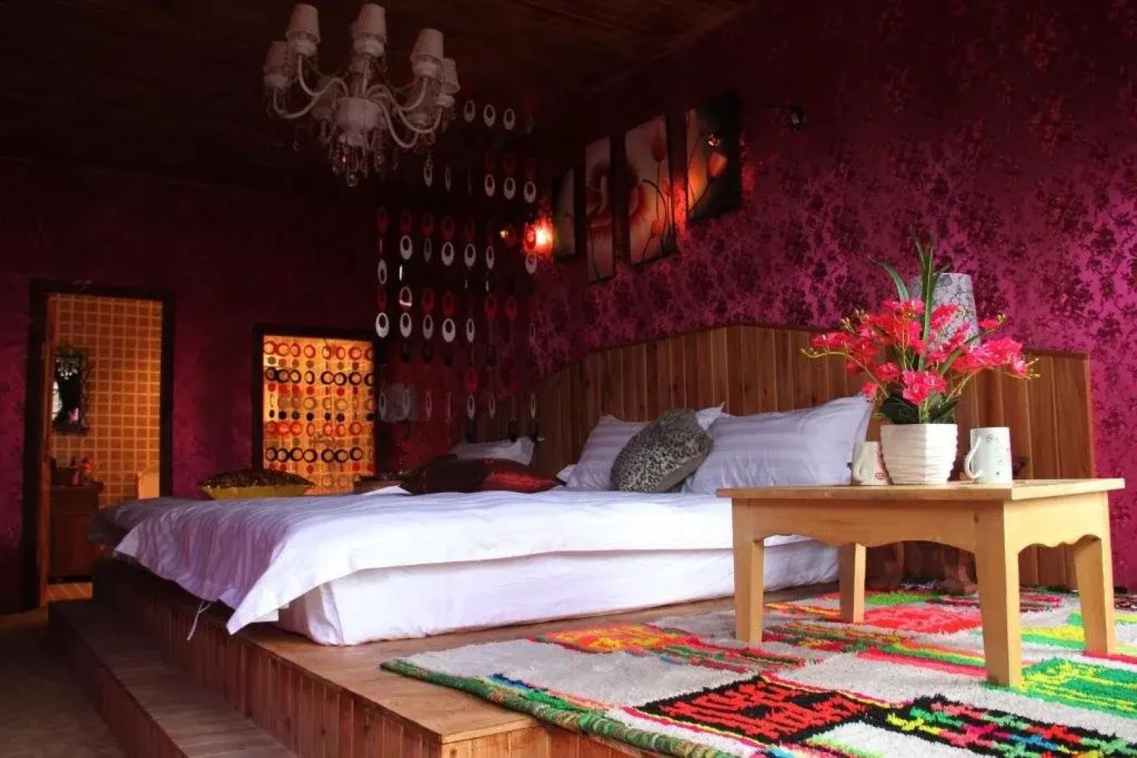 Shangri-la Bird of Paradise Inn