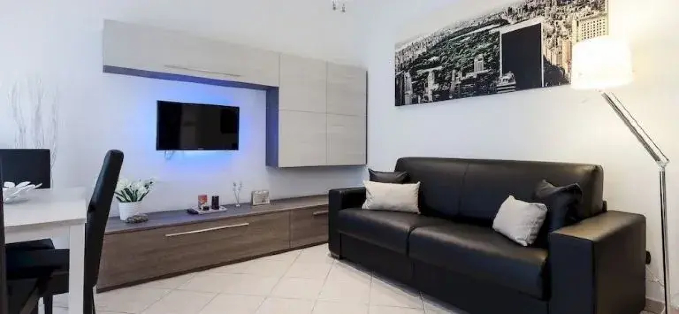 Suitelowcost - Limbiate