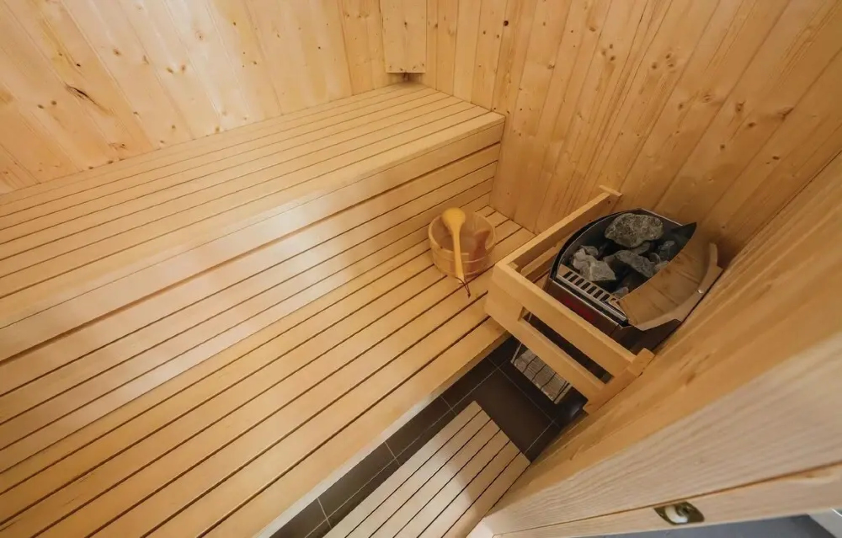 Amazing Home in Kastel Novi With Sauna, Wifi and 9 Bedrooms