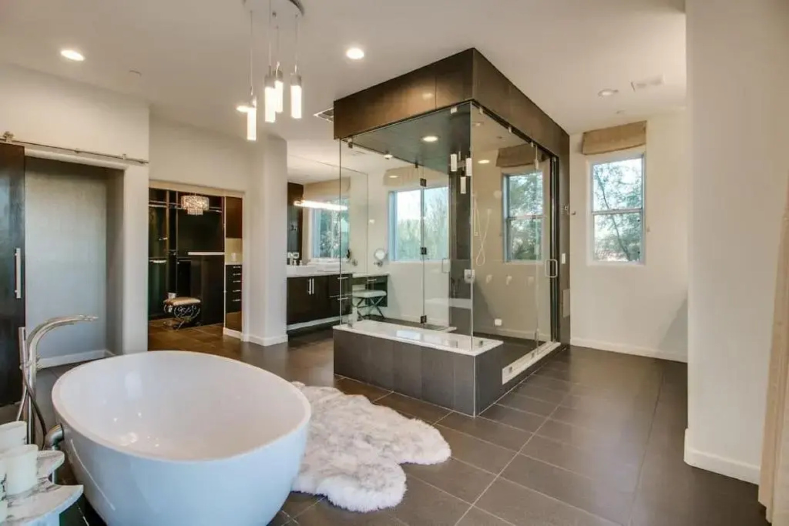 Stunning Private & Modern N. Scottsdale Estate!