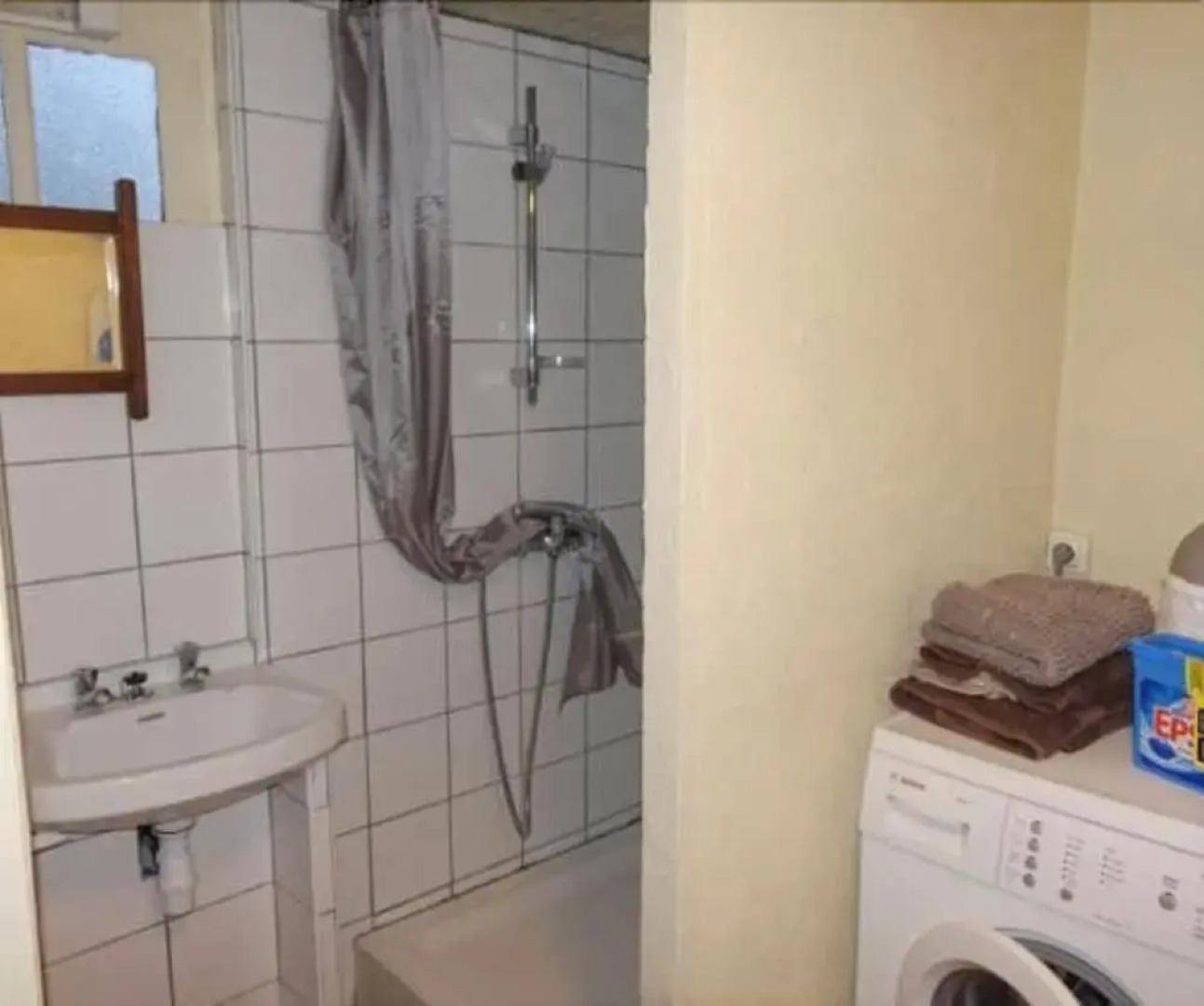 Cottage-Cottage-Wet room-Street View-La petite maison