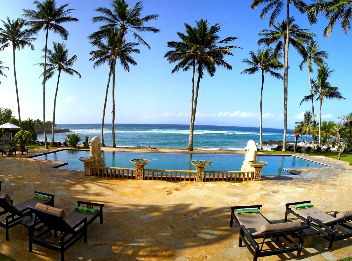 Отель Candi Beach Resort and Spa