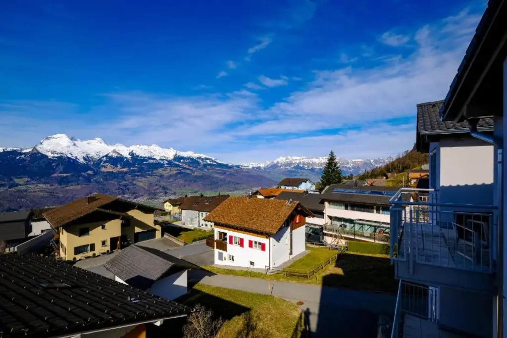 Modern and Cosy 5 Rooms Penthouse With Stunning View