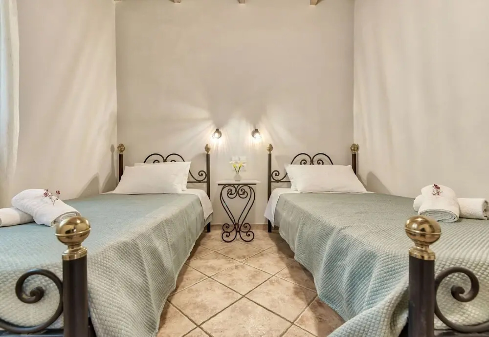 Villa Marathonisi 500 mt From sea