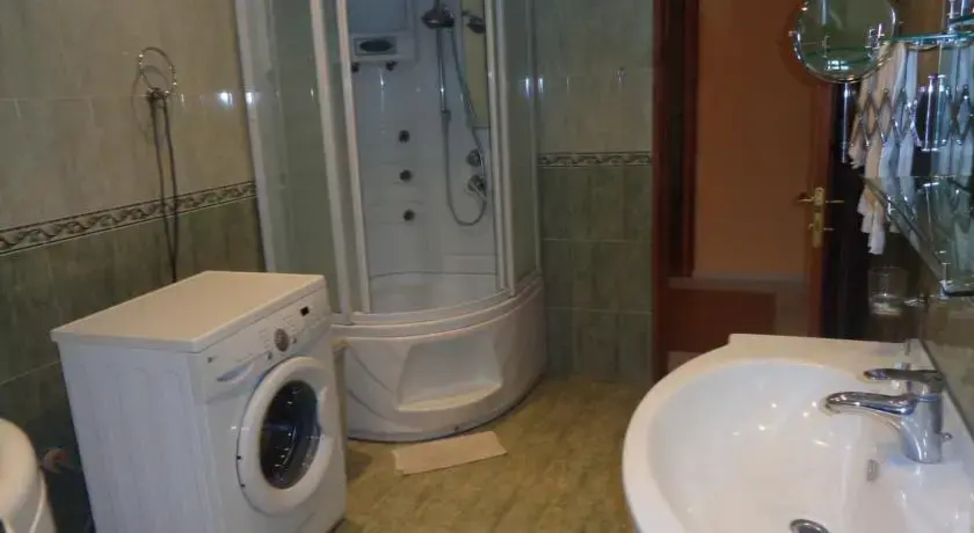 Guest House at Keri street