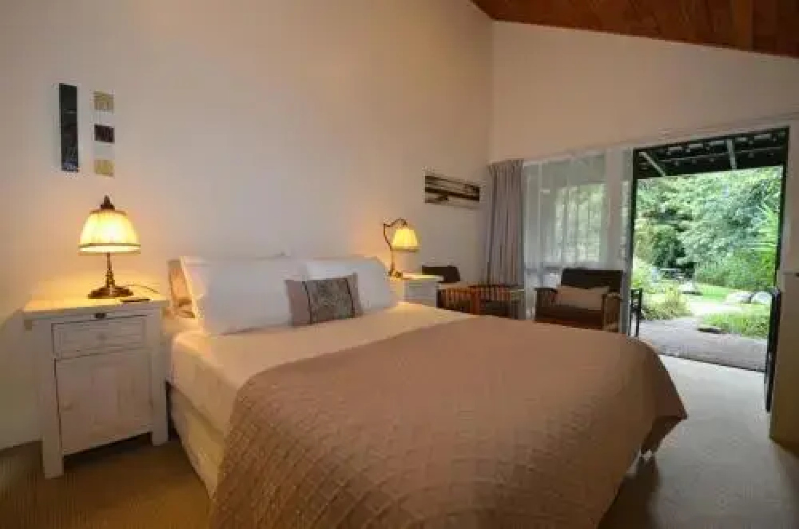 Wairua Lodge - Rainforest River Retreat