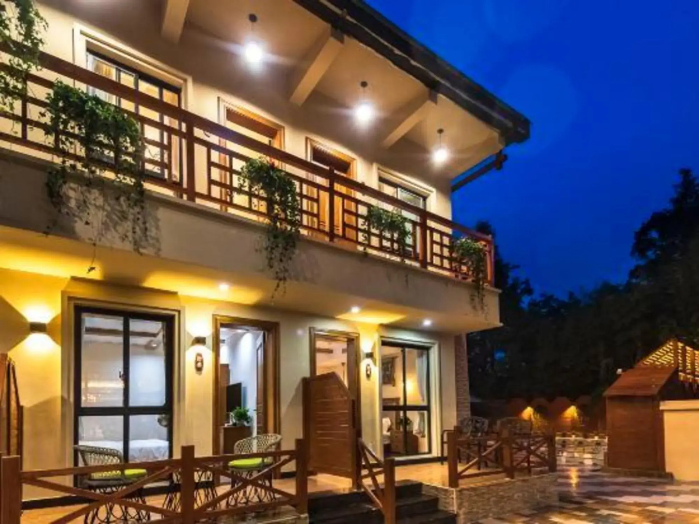 Riverside Pool Hotspring Boutique Hotel