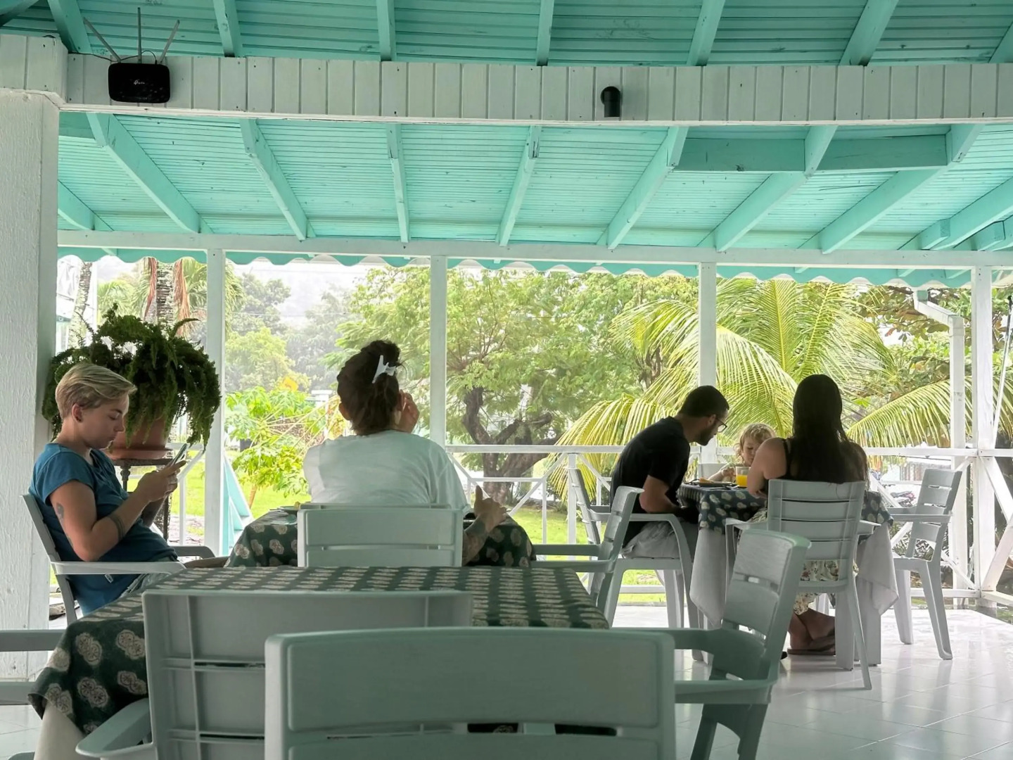 South West Bay Cabañas