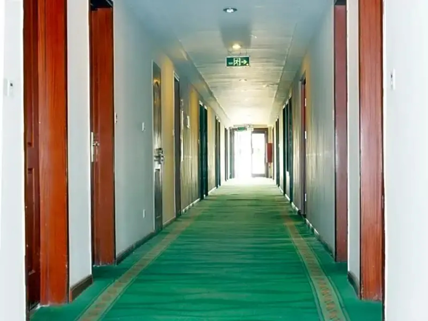 GreenTree Inn Yantai South Street Hotel